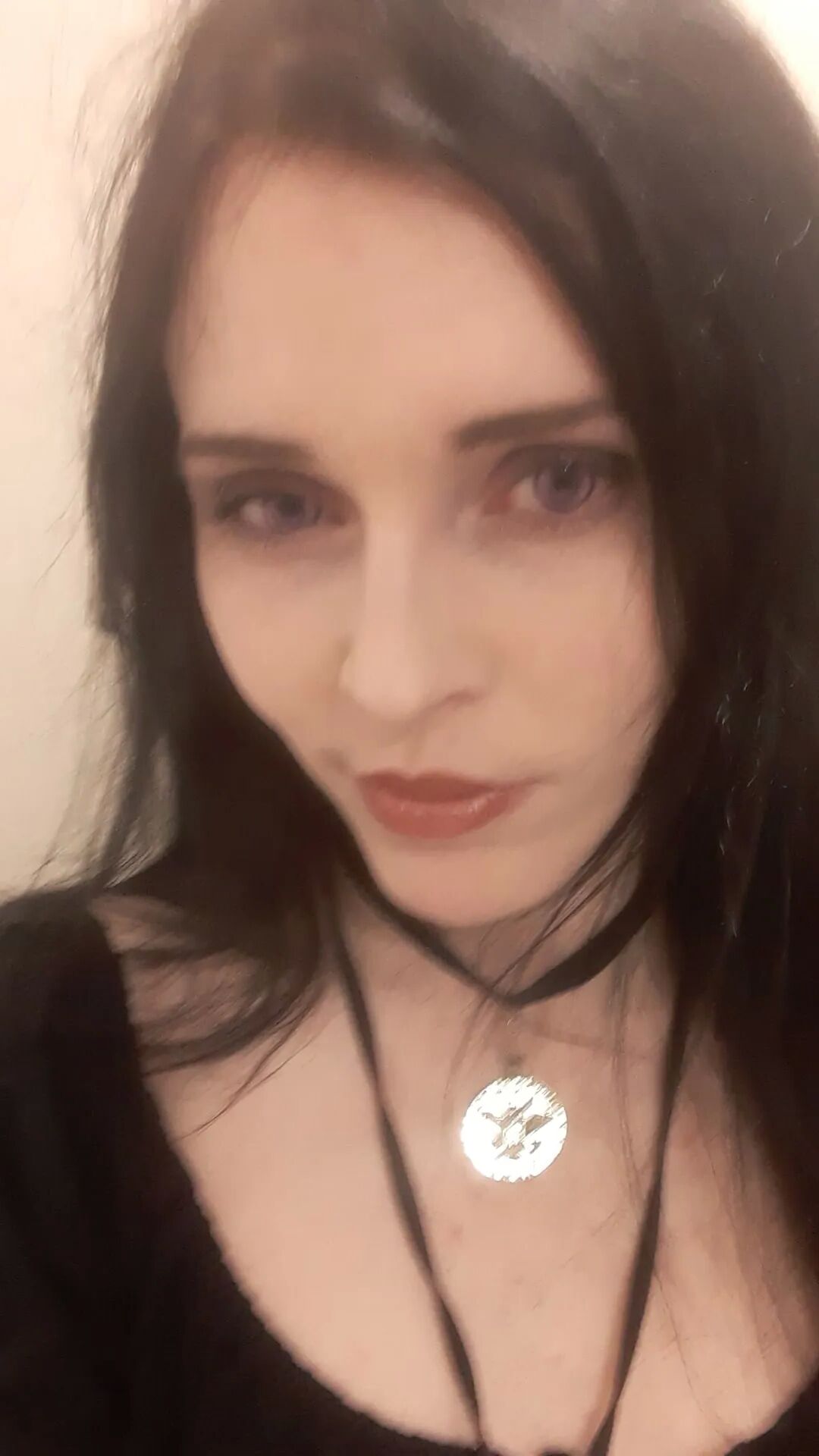 Yennefer in repose - 5 Pics