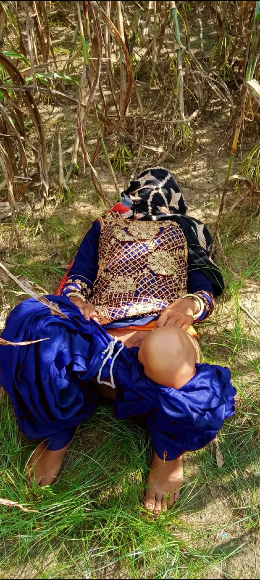 Apni aurat ki chut maarte Hue mujhe bahut maja Aane Laga mai - 12 Pics