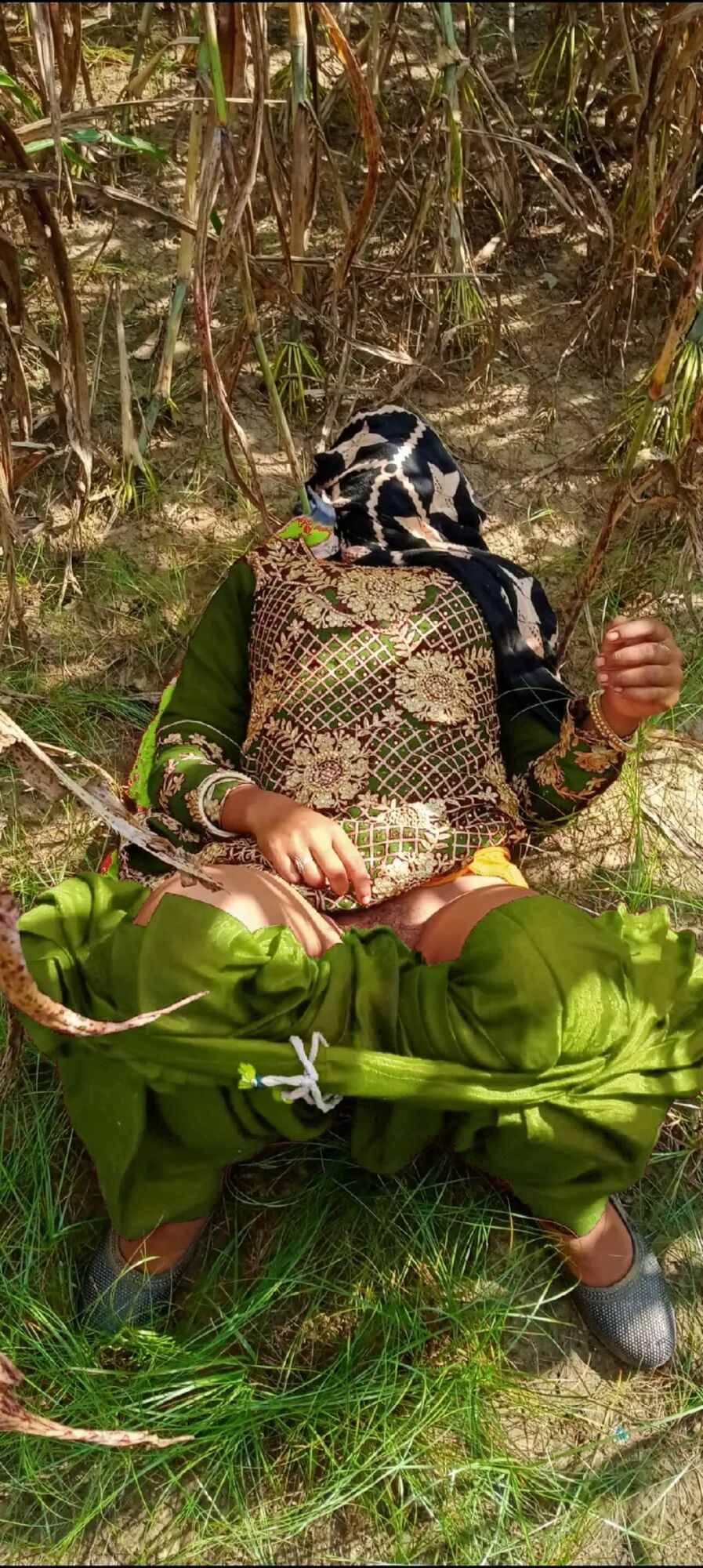 Apni aurat ki chut maarte Hue mujhe bahut maja Aane Laga mai - 12 Pics