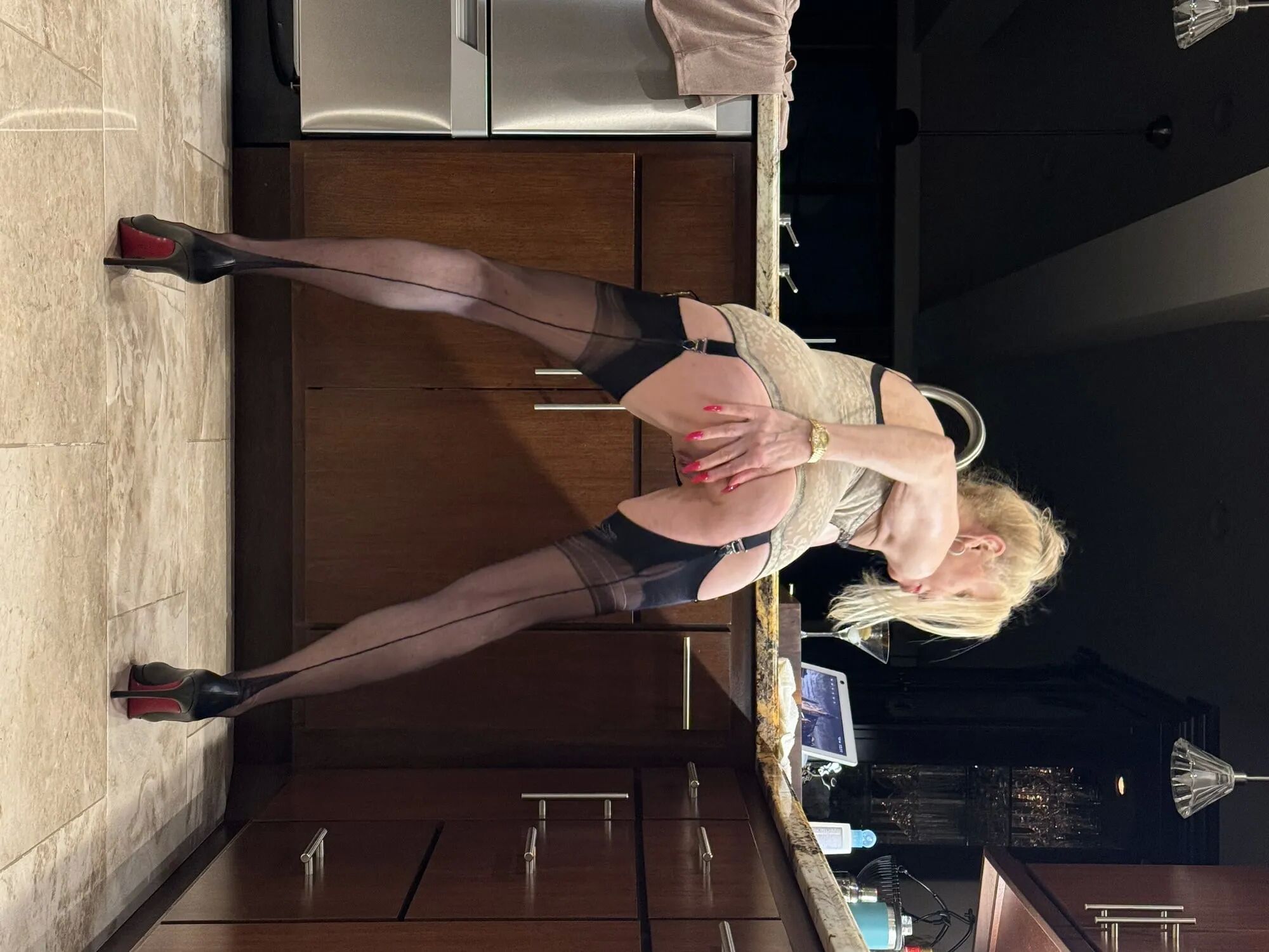 I love to expose myself. - 13 Pics