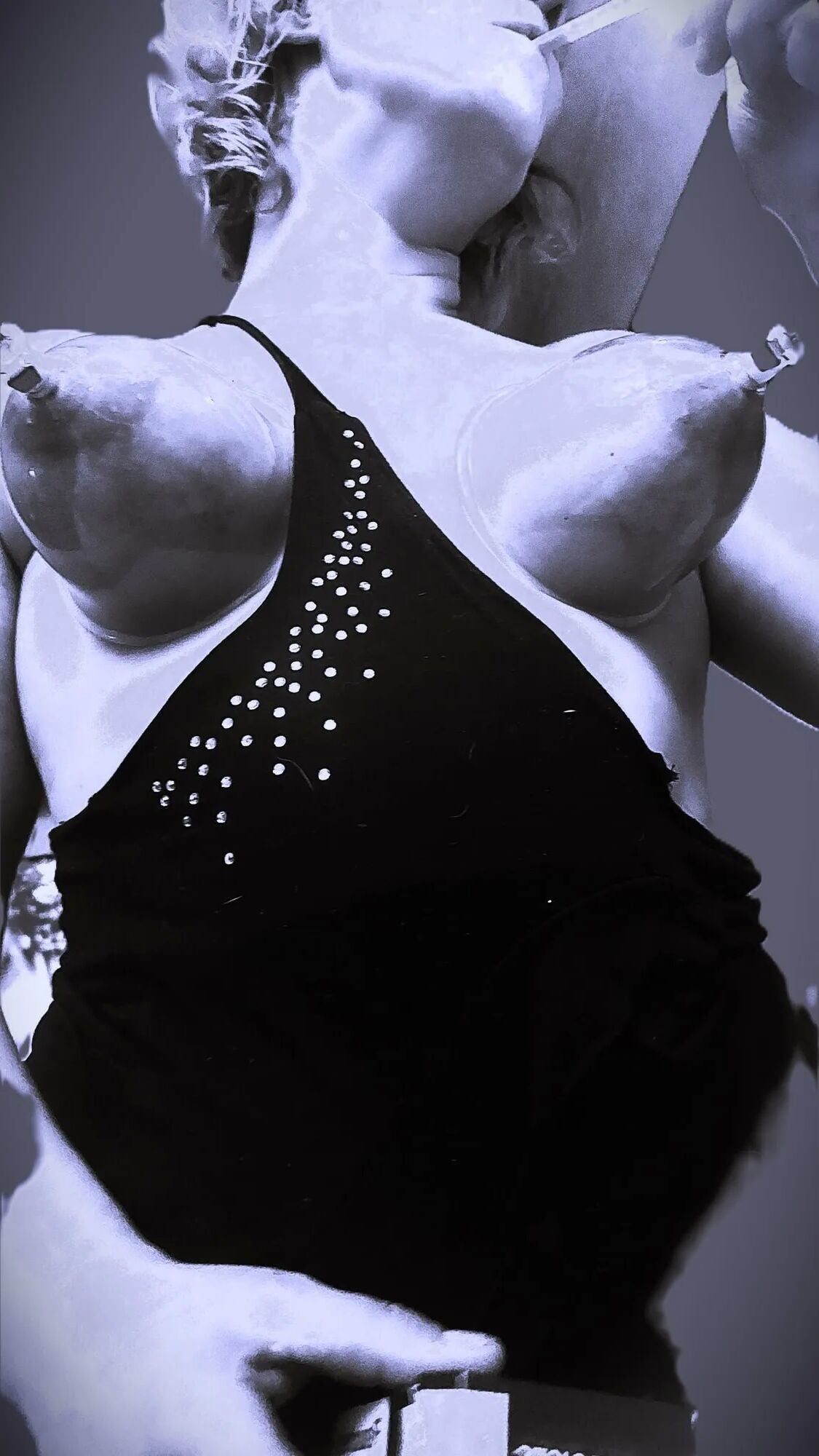 Bound and pumped milk boobs - 8 Pics
