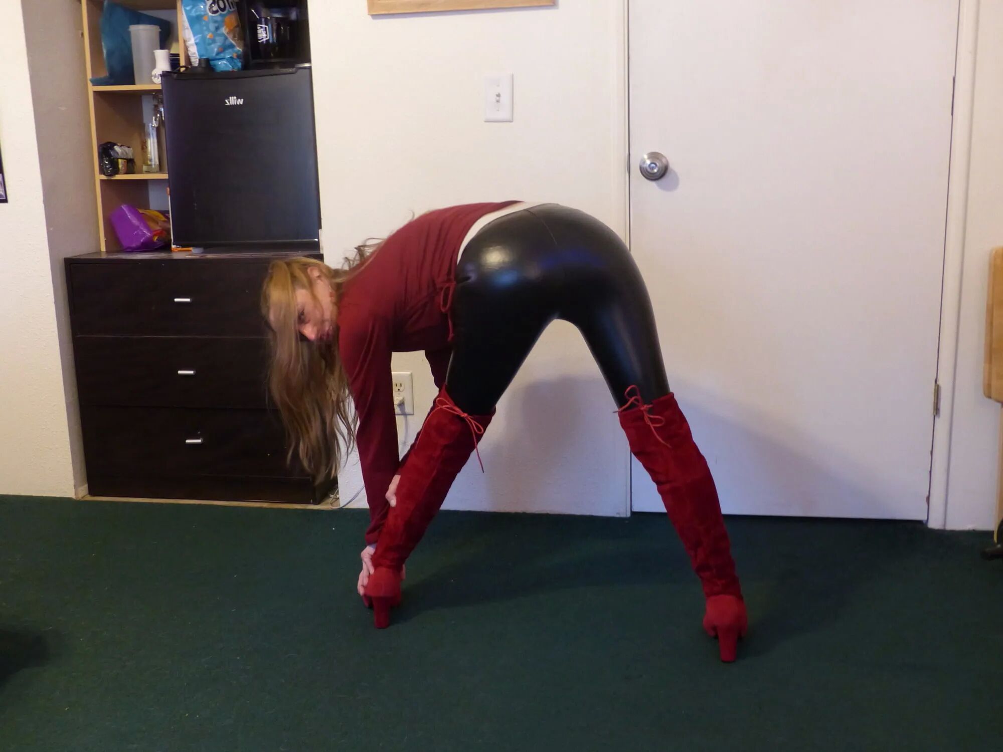 Just her - 35 Pics