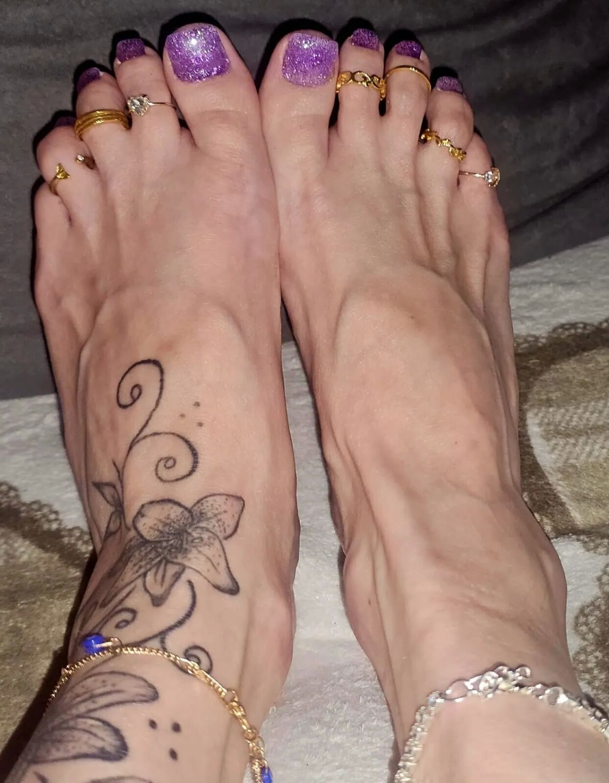 Feet - 128 Pics