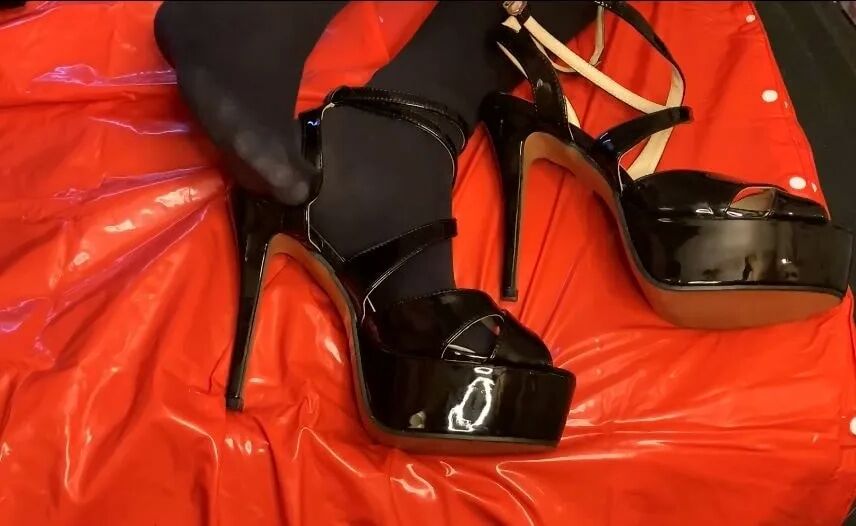 Black Heels, Black Nylons, Red PVC Sheet - 14 Pics