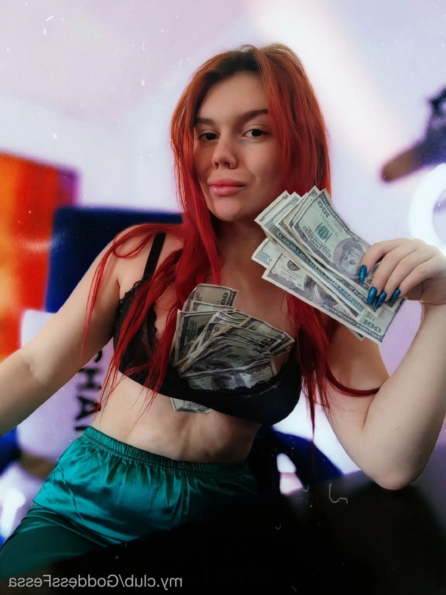 GoddessFessa Free Photos - 13 Pics