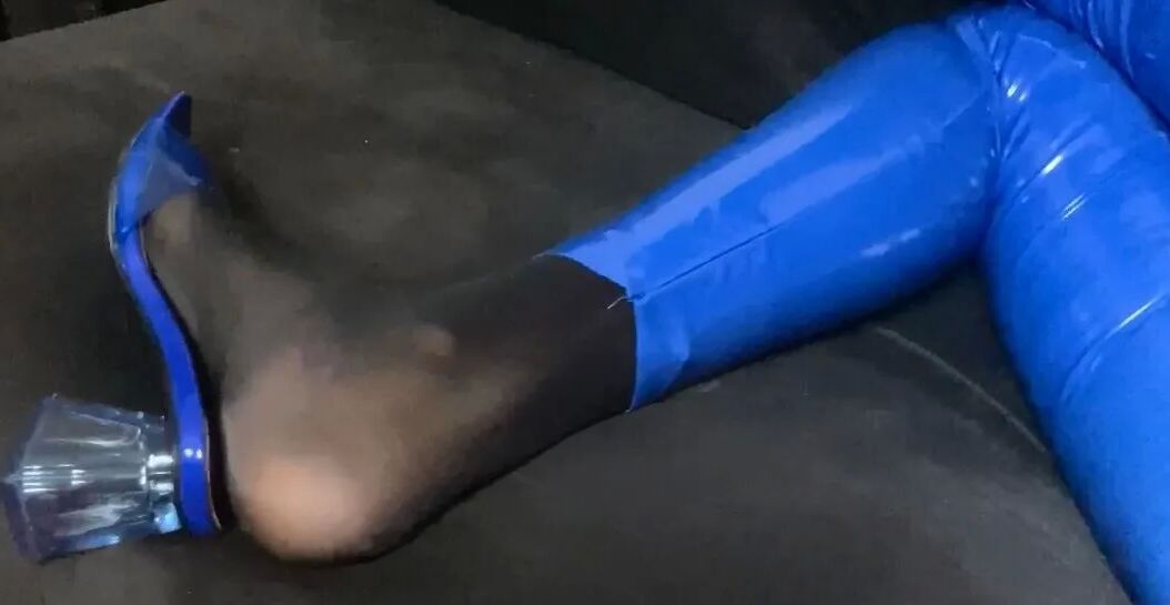 Blue Heels, Blue Leggings and Nylon Feet - 26 Pics