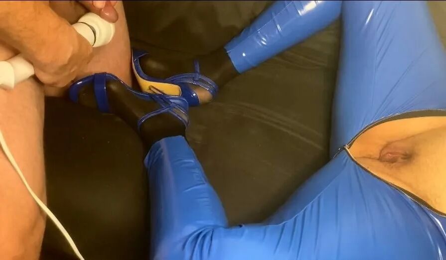 Blue Heels, Blue Leggings and Nylon Feet - 26 Pics