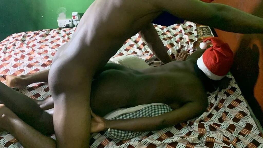 Fucking Santa on Christmas Day - 70 Pics