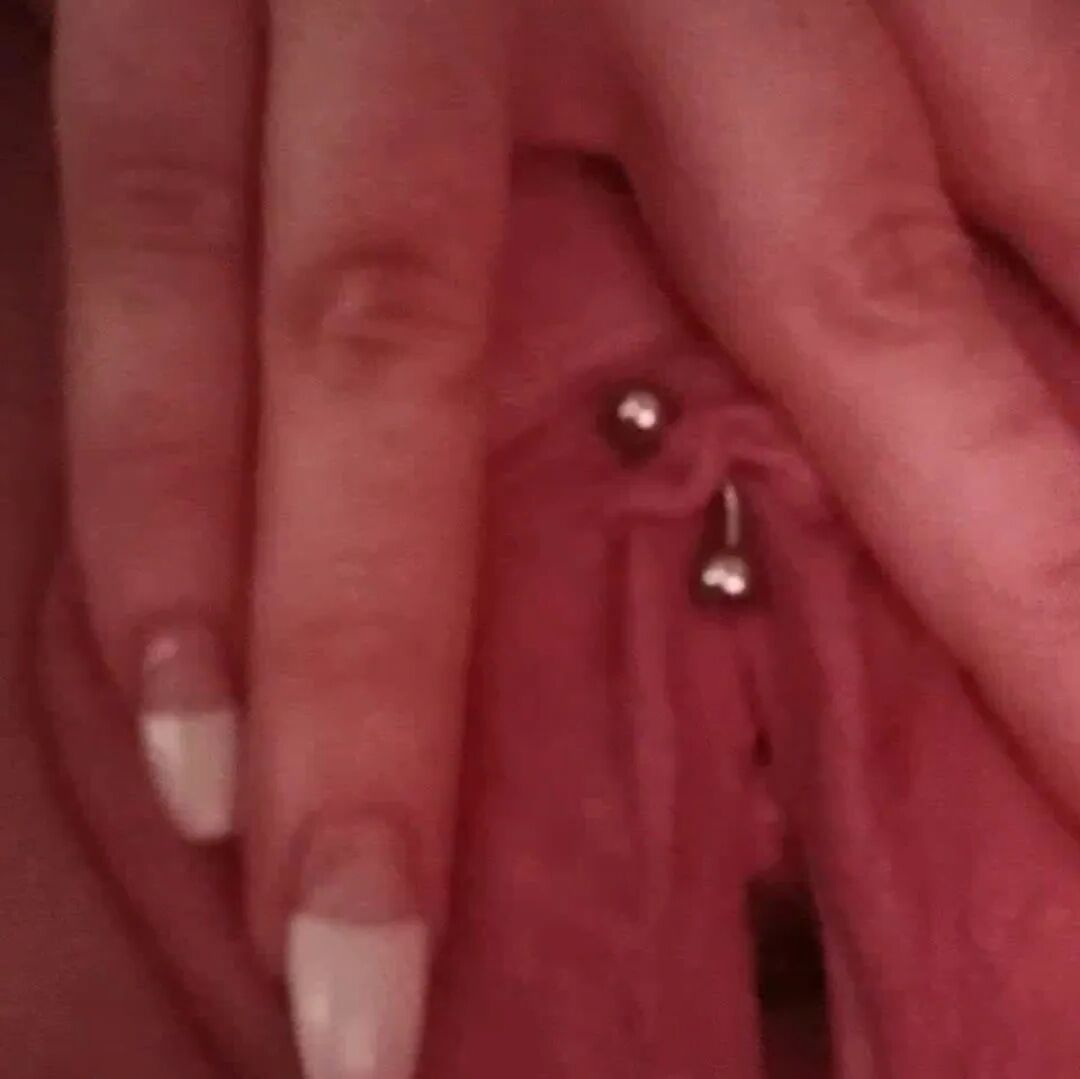 Pussy and tits - 9 Pics