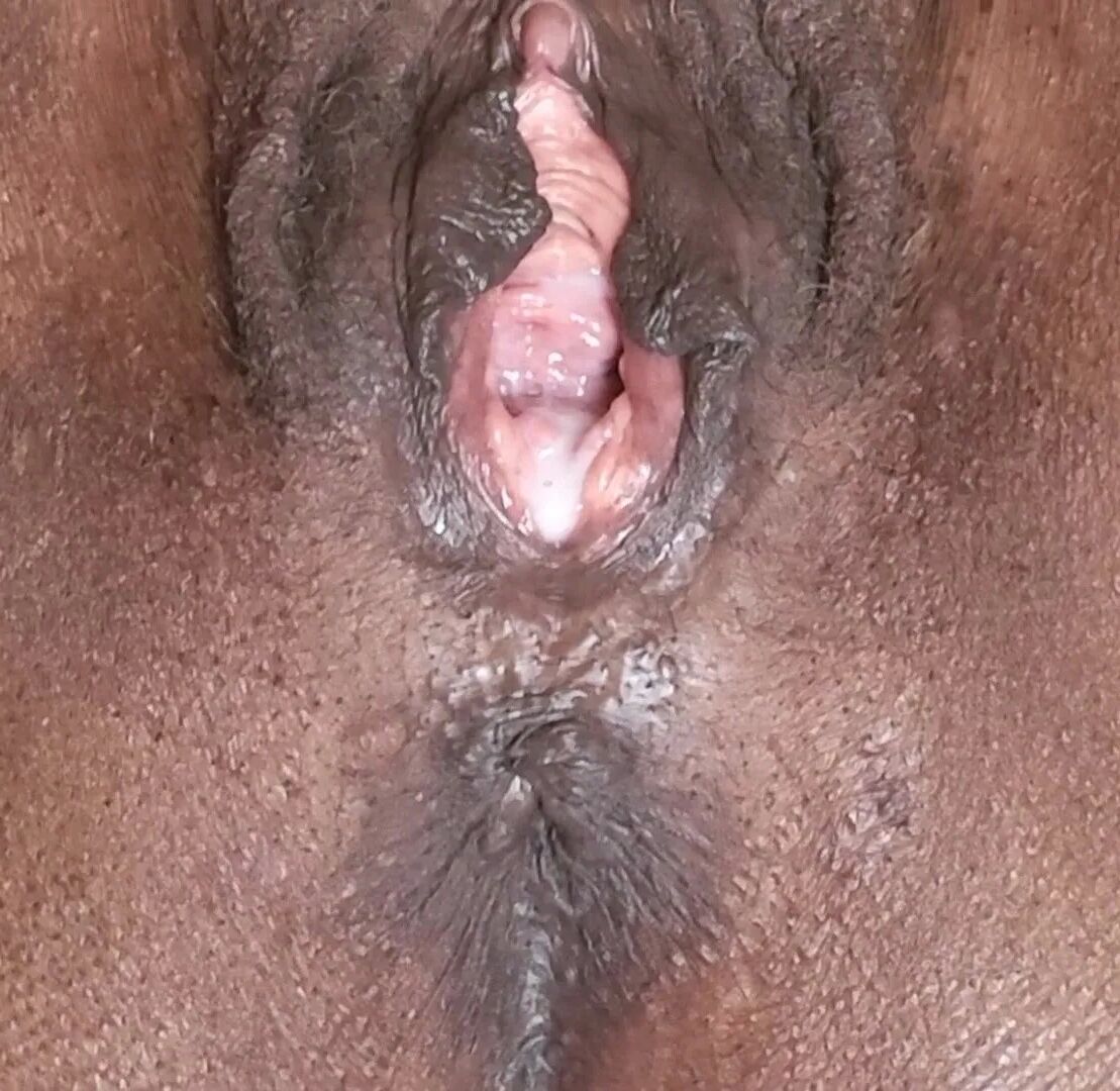 Cum In Black Granny Hole - 12 Pics