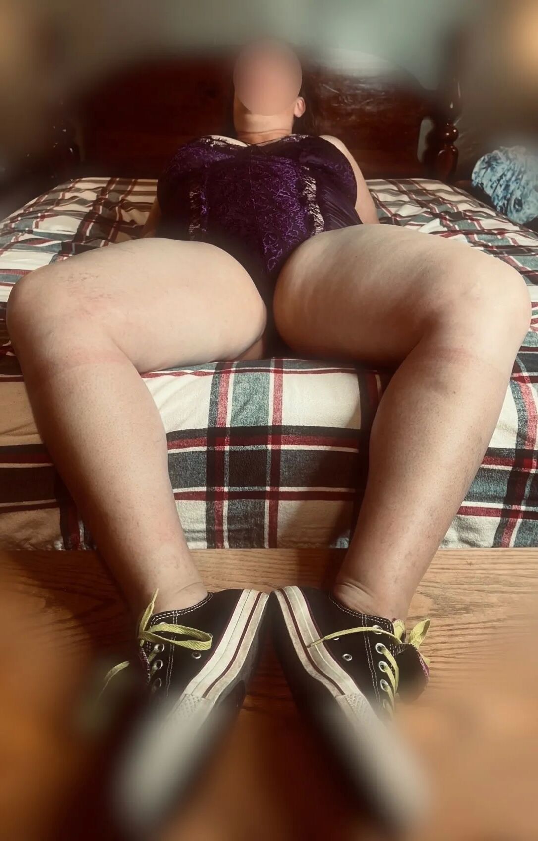 Shoes and Nudes - 15 Pics