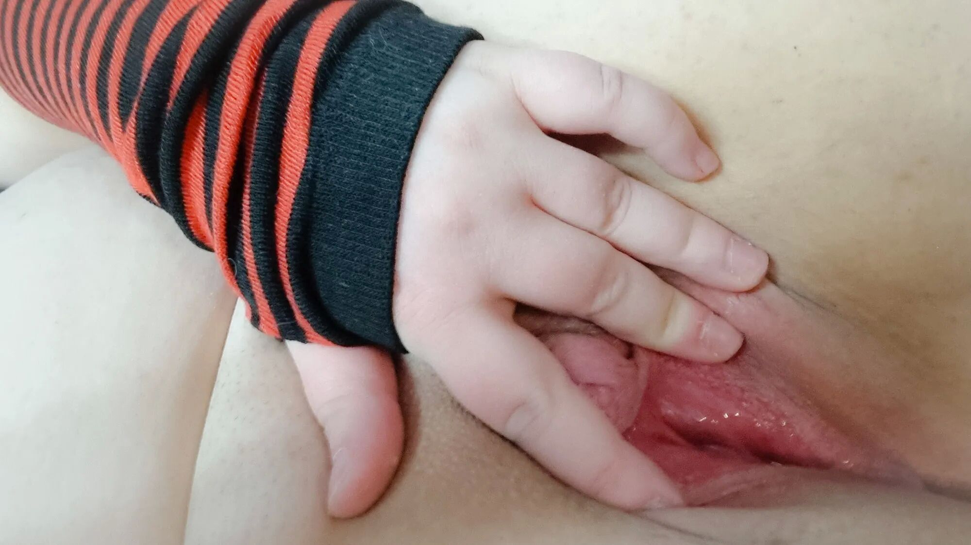 Late night cunt and tits - 8 Pics