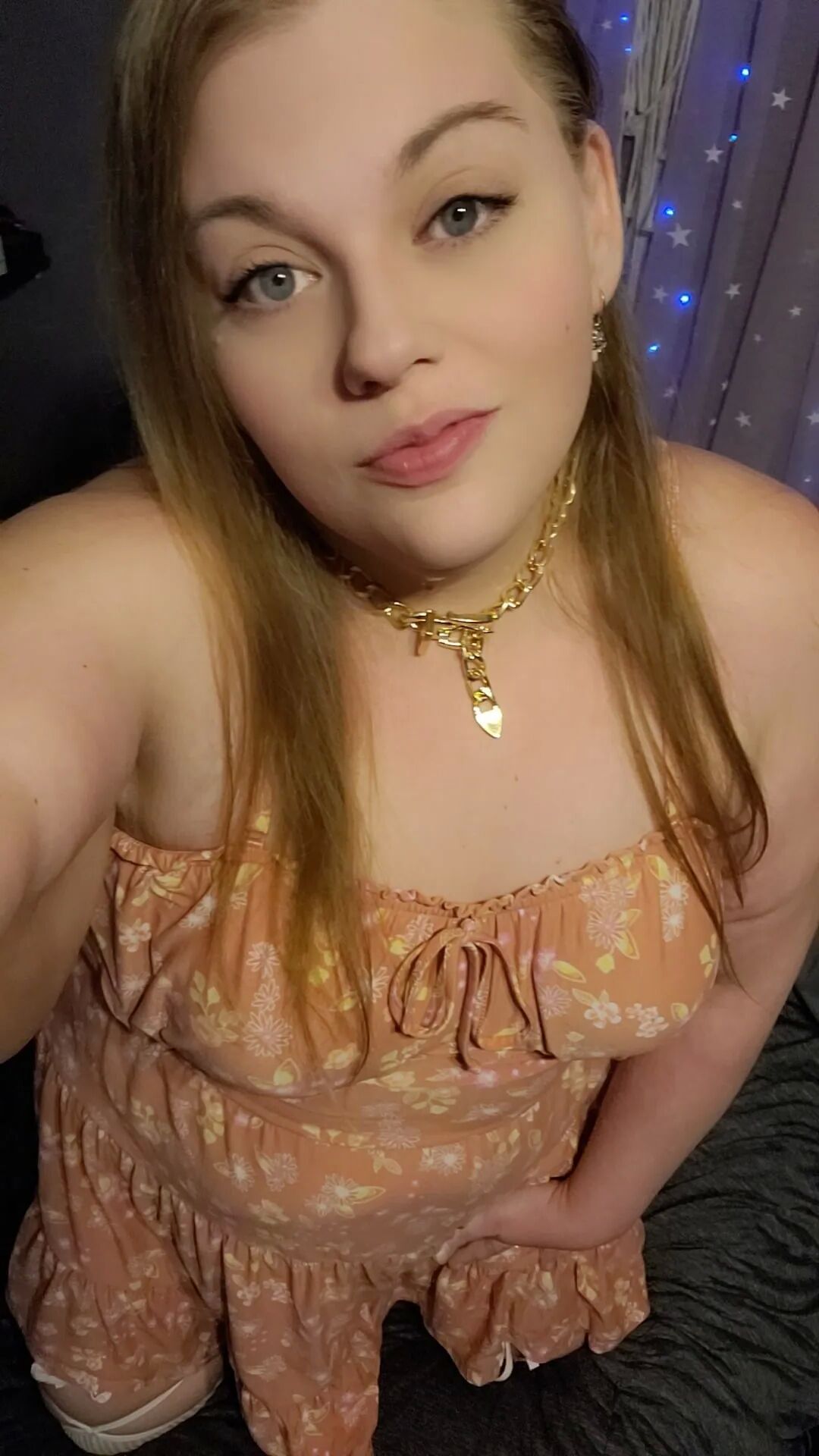 Cute bbw in dress and white fishnet knee highs - 5 Pics