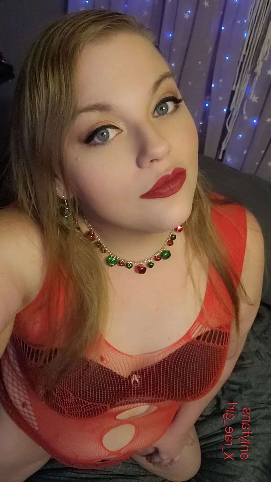 Bbw milf is your Christmas present - 18 Pics