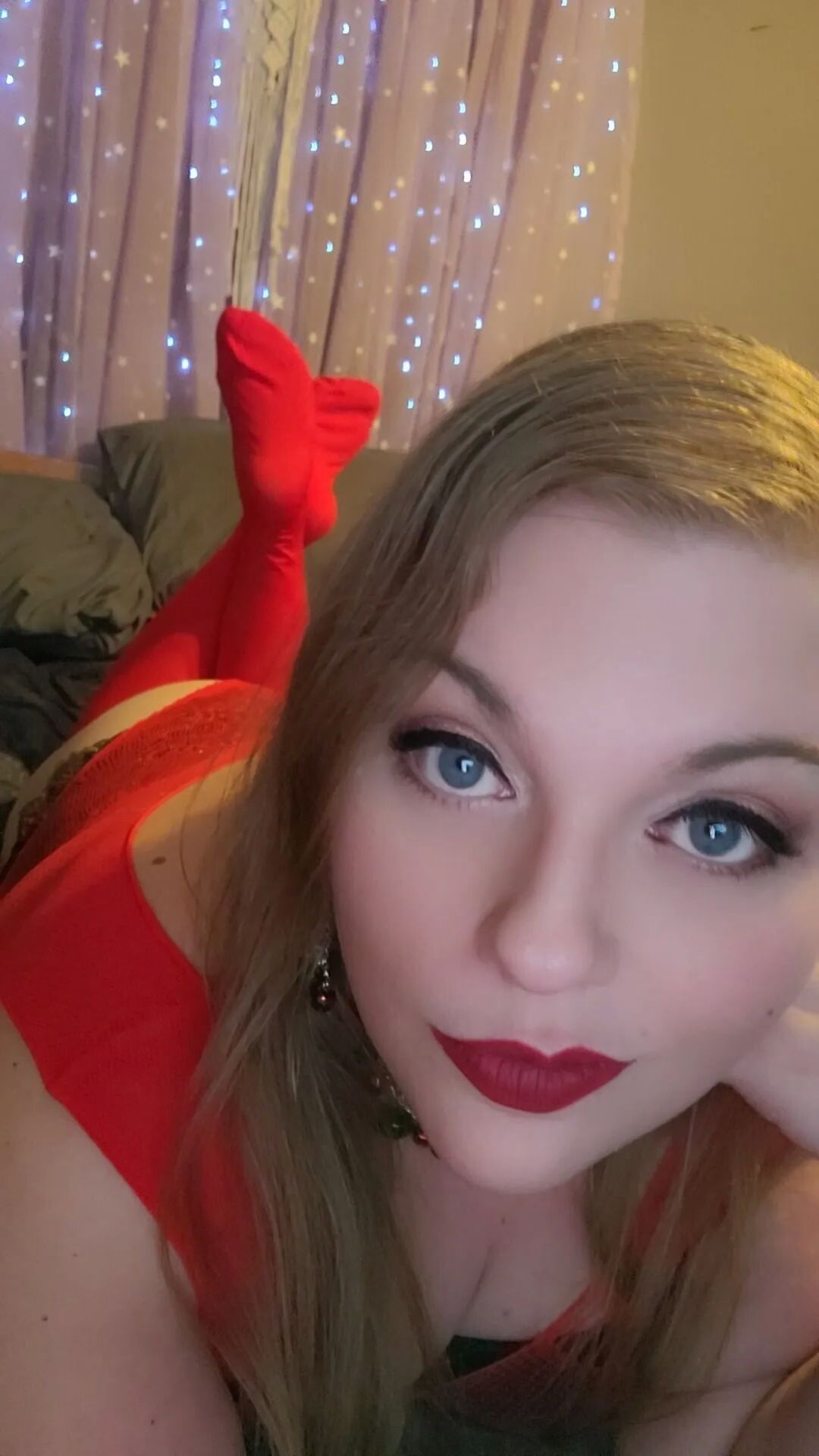 Bbw milf is your Christmas present - 18 Pics