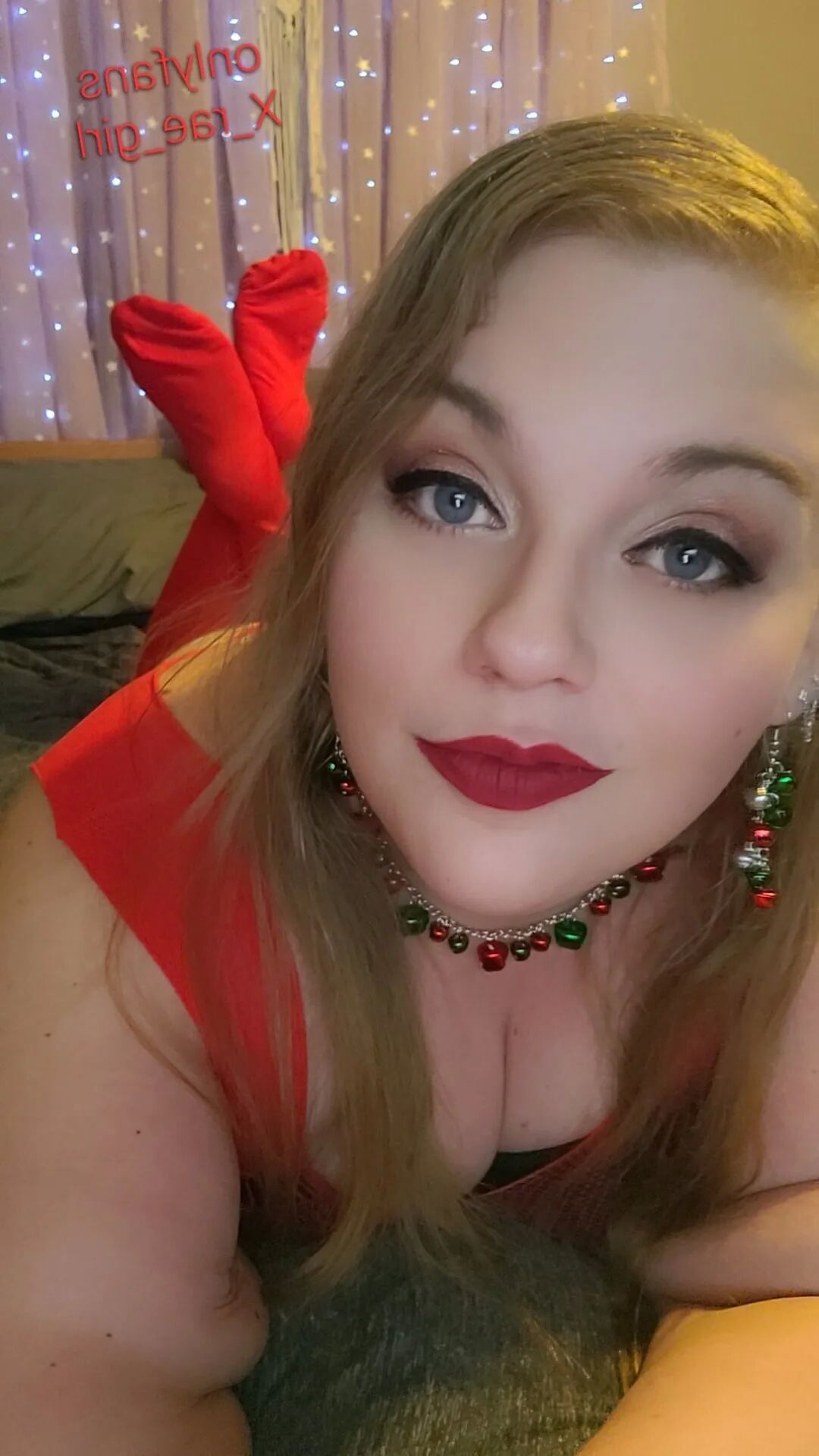 Bbw milf is your Christmas present - 18 Pics