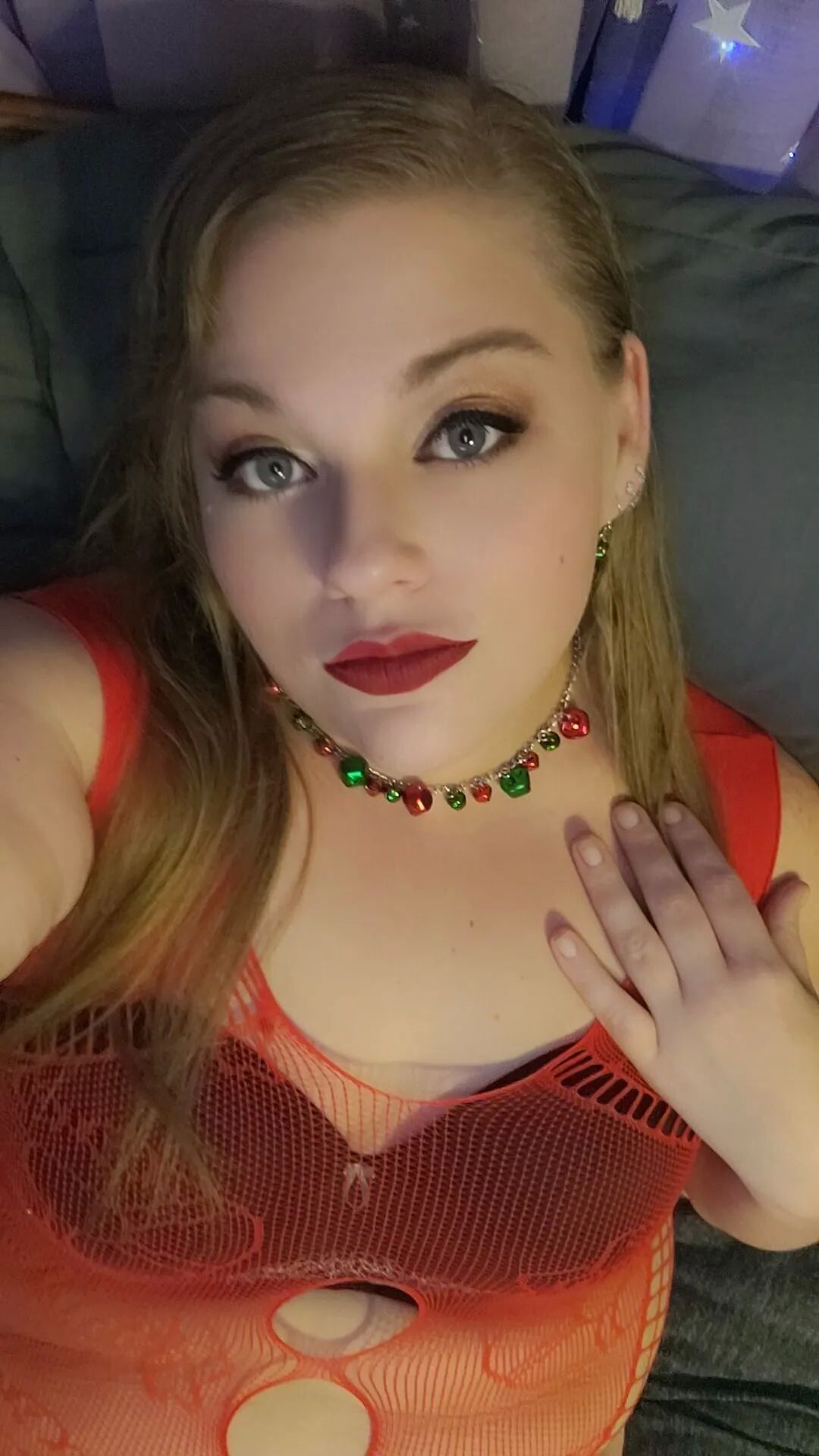Bbw milf is your Christmas present - 18 Pics