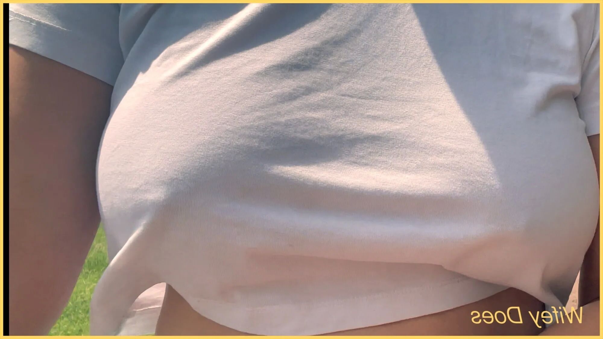 Wifey heads out for a braless public run - 16 Pics
