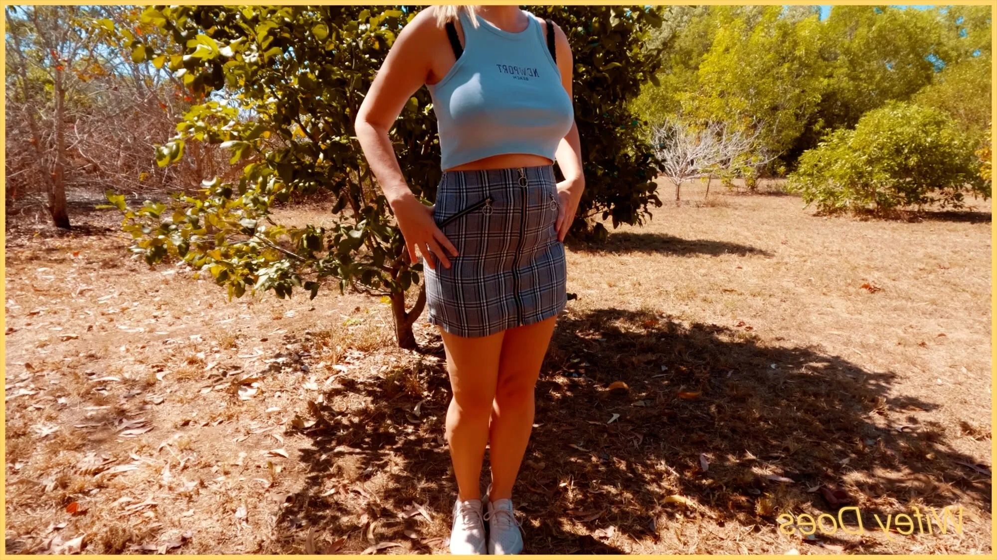 Wifey strips nude in a public park dare - 14 Pics