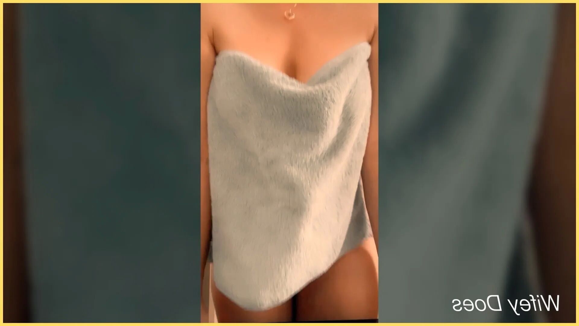 Wifey drops her towel - 7 Pics