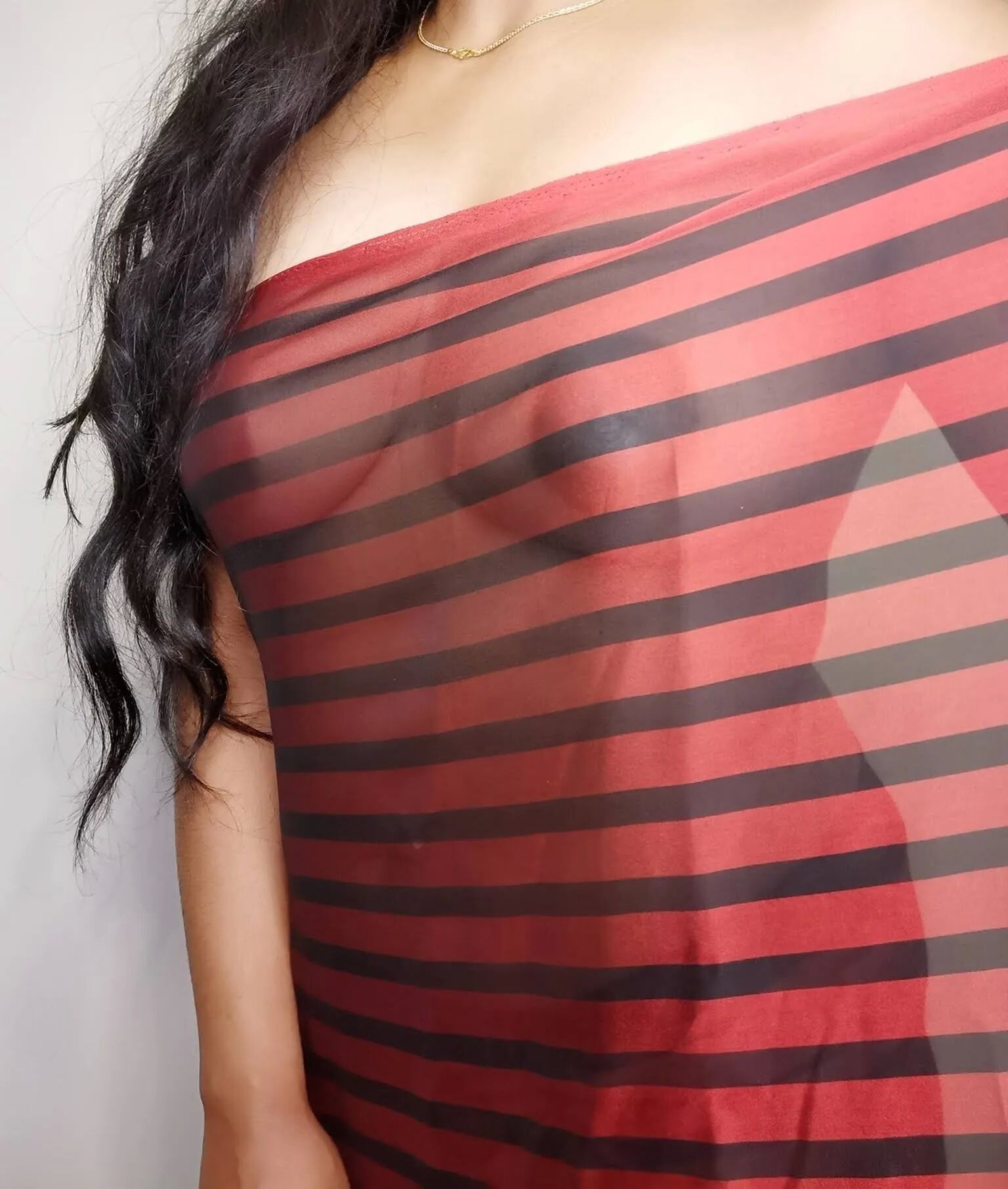 Sexy in Saree - 6 Pics