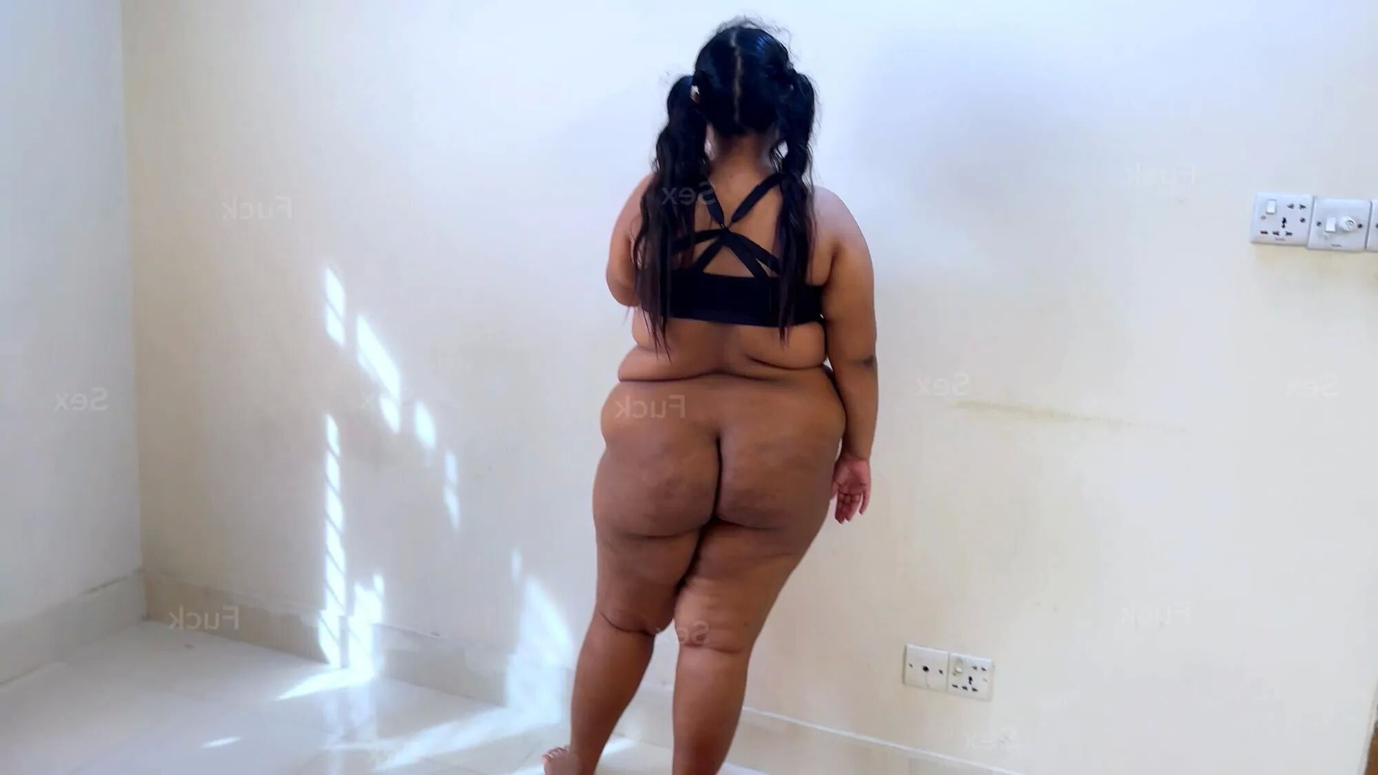 Ado de 18 ans Belle écolière vidéo de sexe MMS - 8 Photos