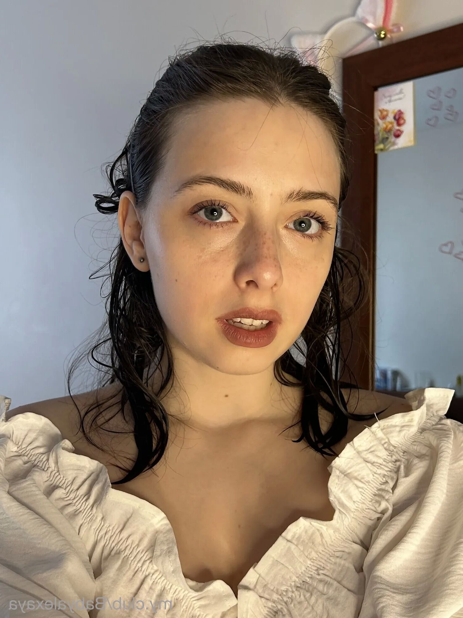 Alexa Free Photos - 34 Pics