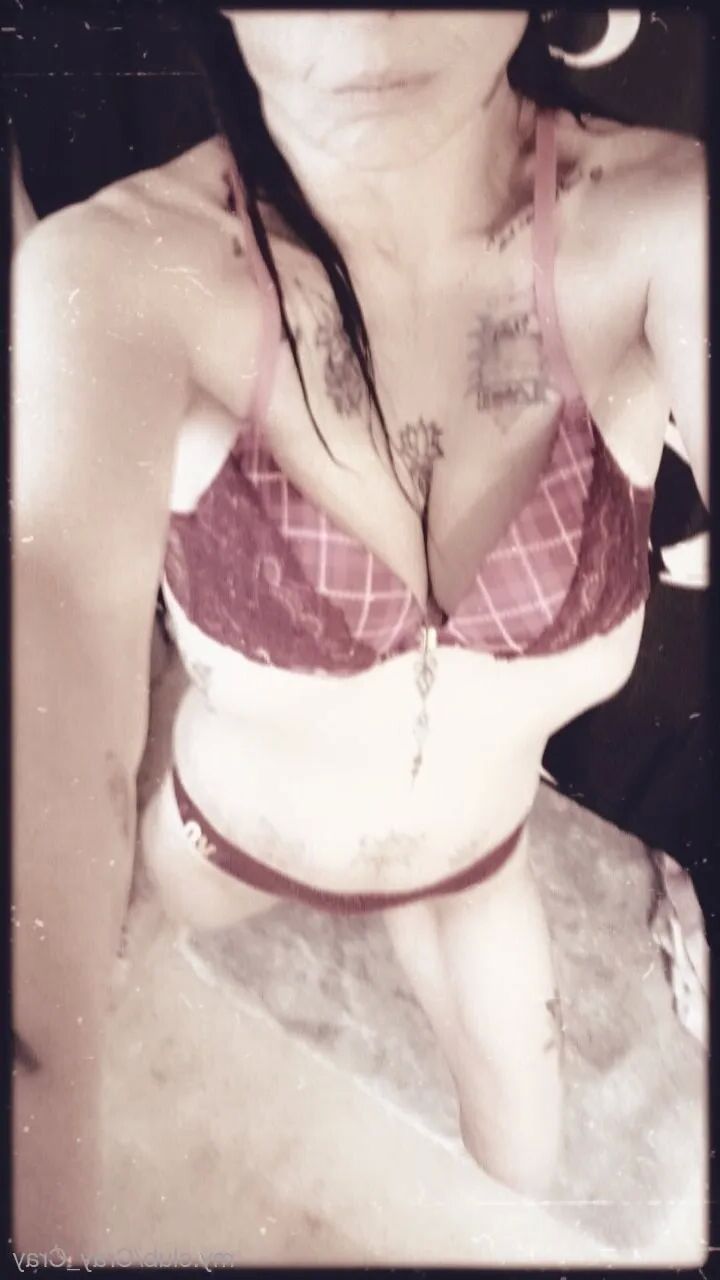 Naughty girl Free Photos - 14 Pics