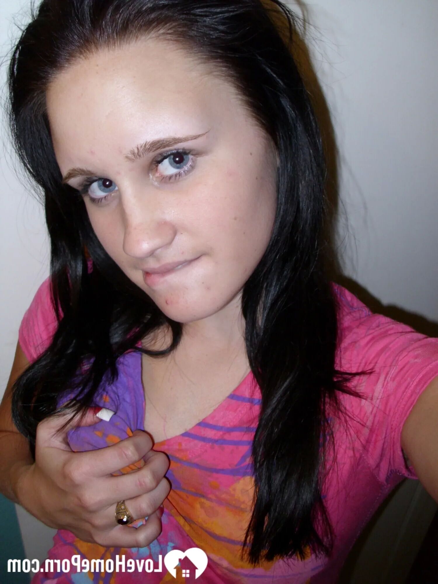 Teasing action by a big boobed chick - 34 Pics