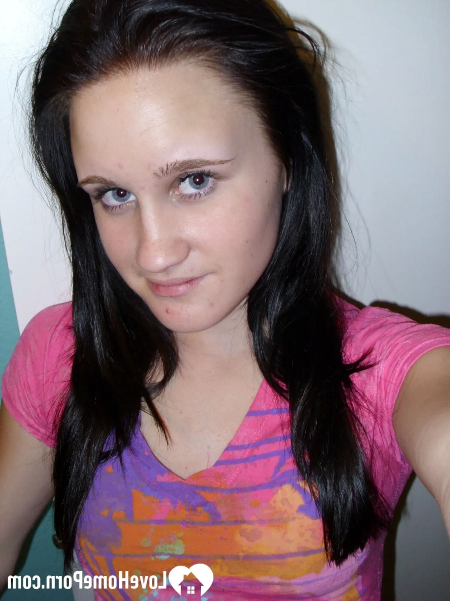 Teasing action by a big boobed chick - 34 Pics
