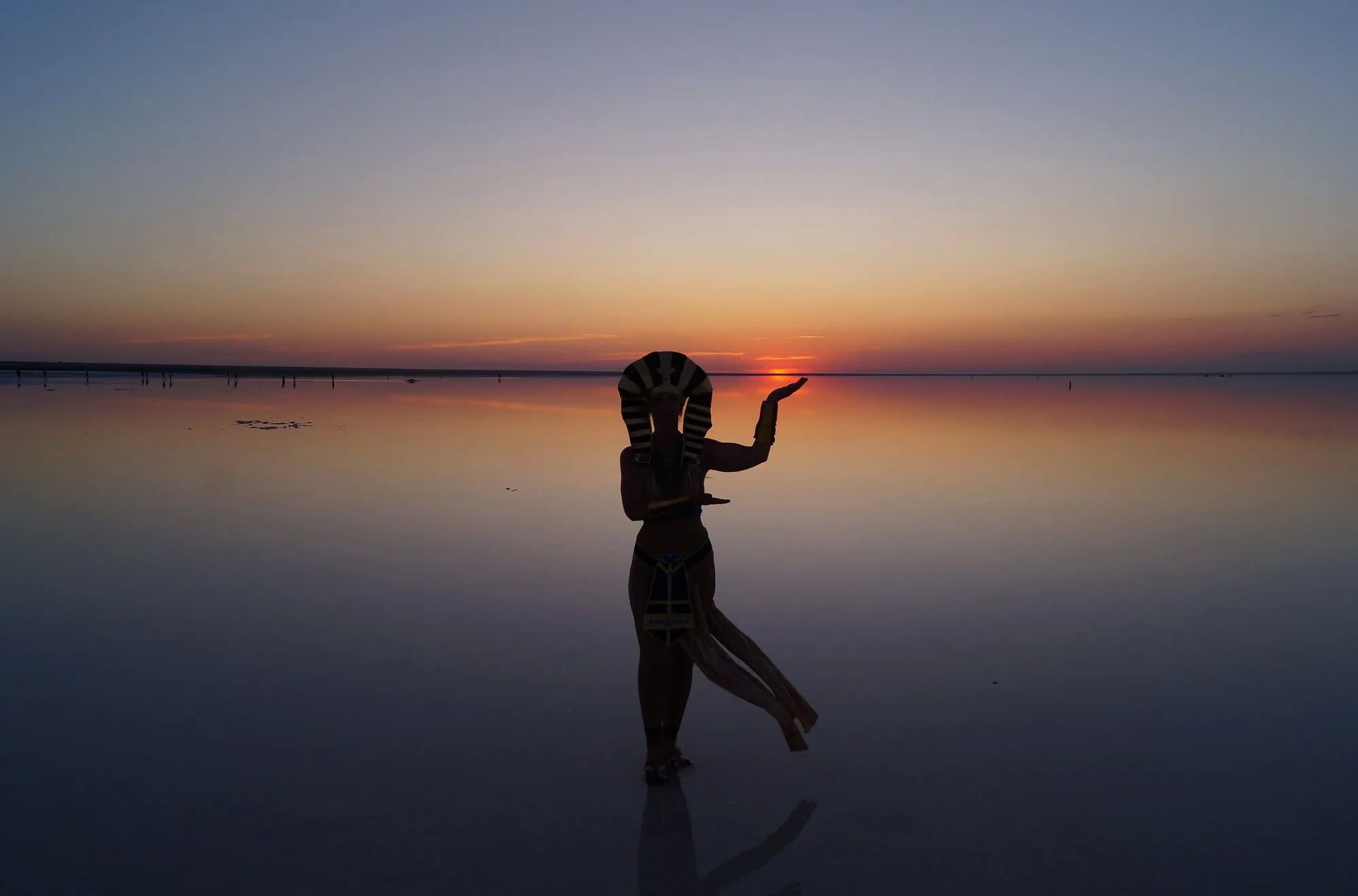Colorful Elton Evening in Egypt style - 34 Pics