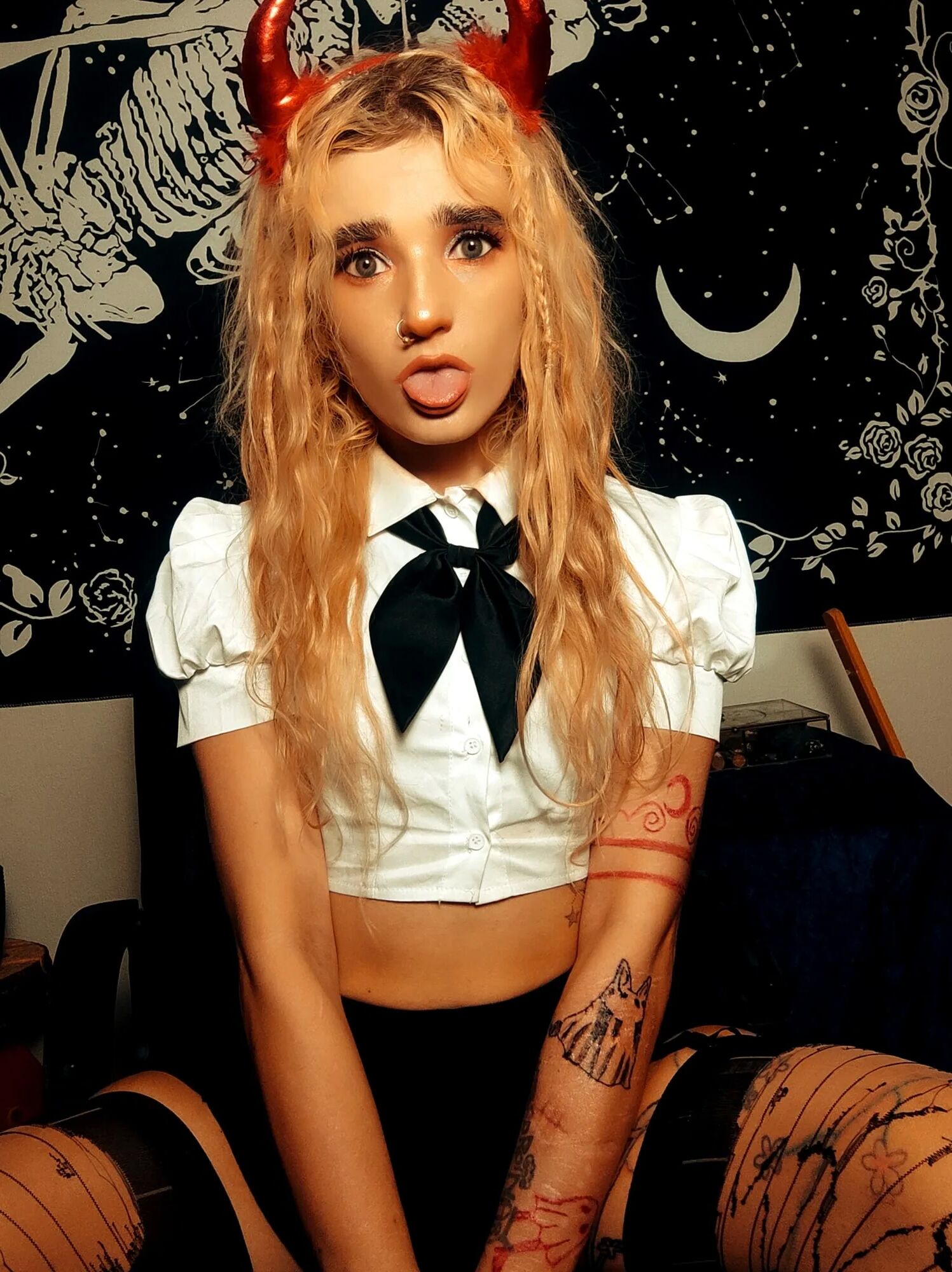 I'm a slutty devil in schooluniform waiting for a hard fuck - 29 Pics