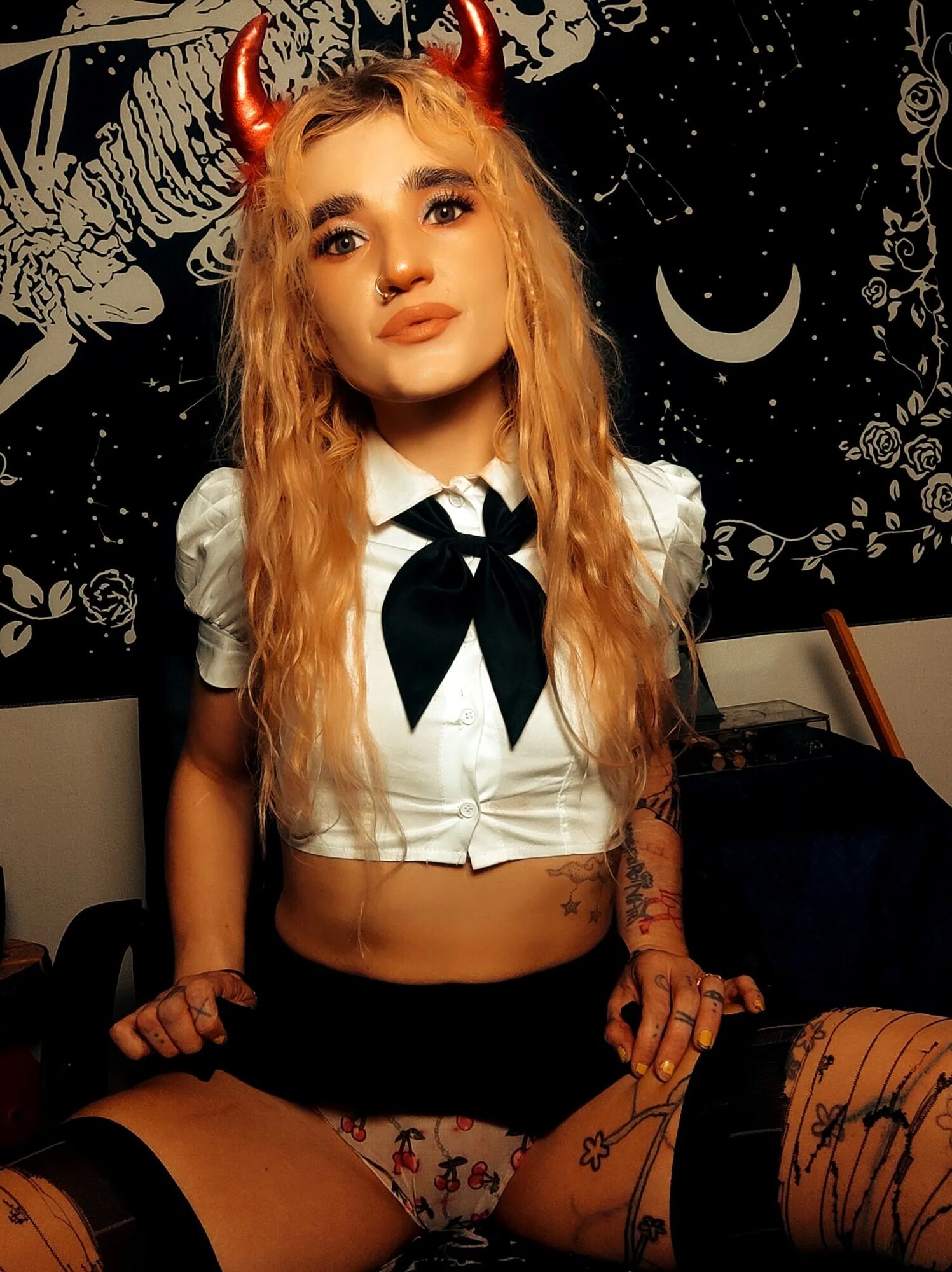 I'm a slutty devil in schooluniform waiting for a hard fuck - 29 Pics
