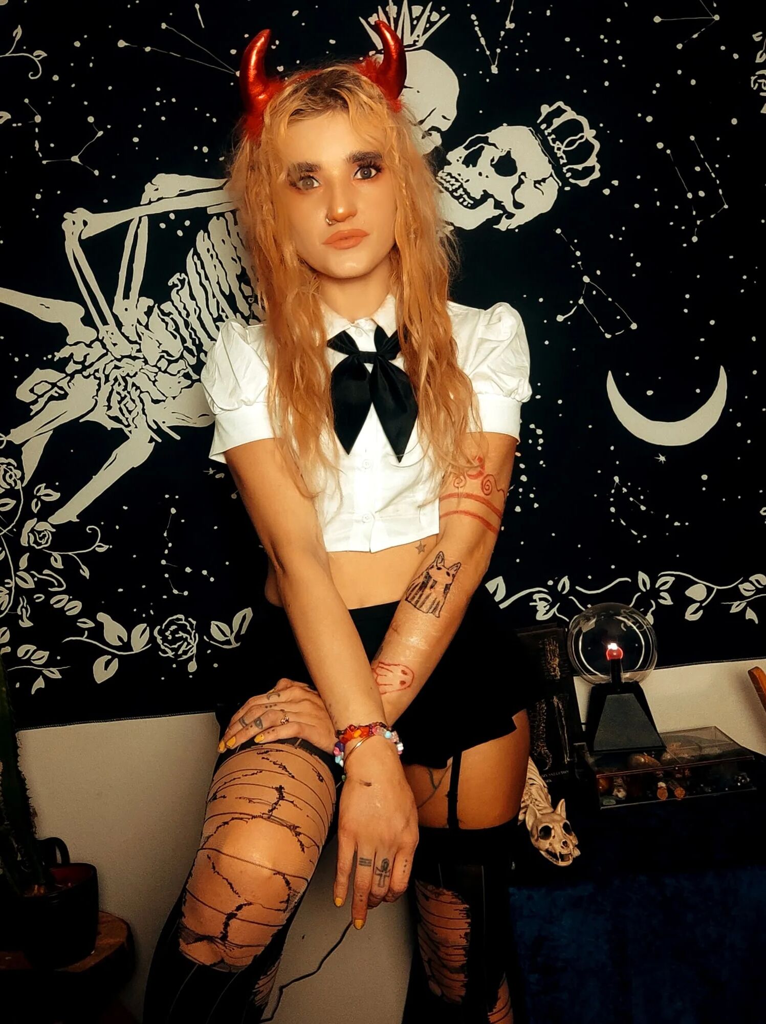 I'm a slutty devil in schooluniform waiting for a hard fuck - 29 Pics