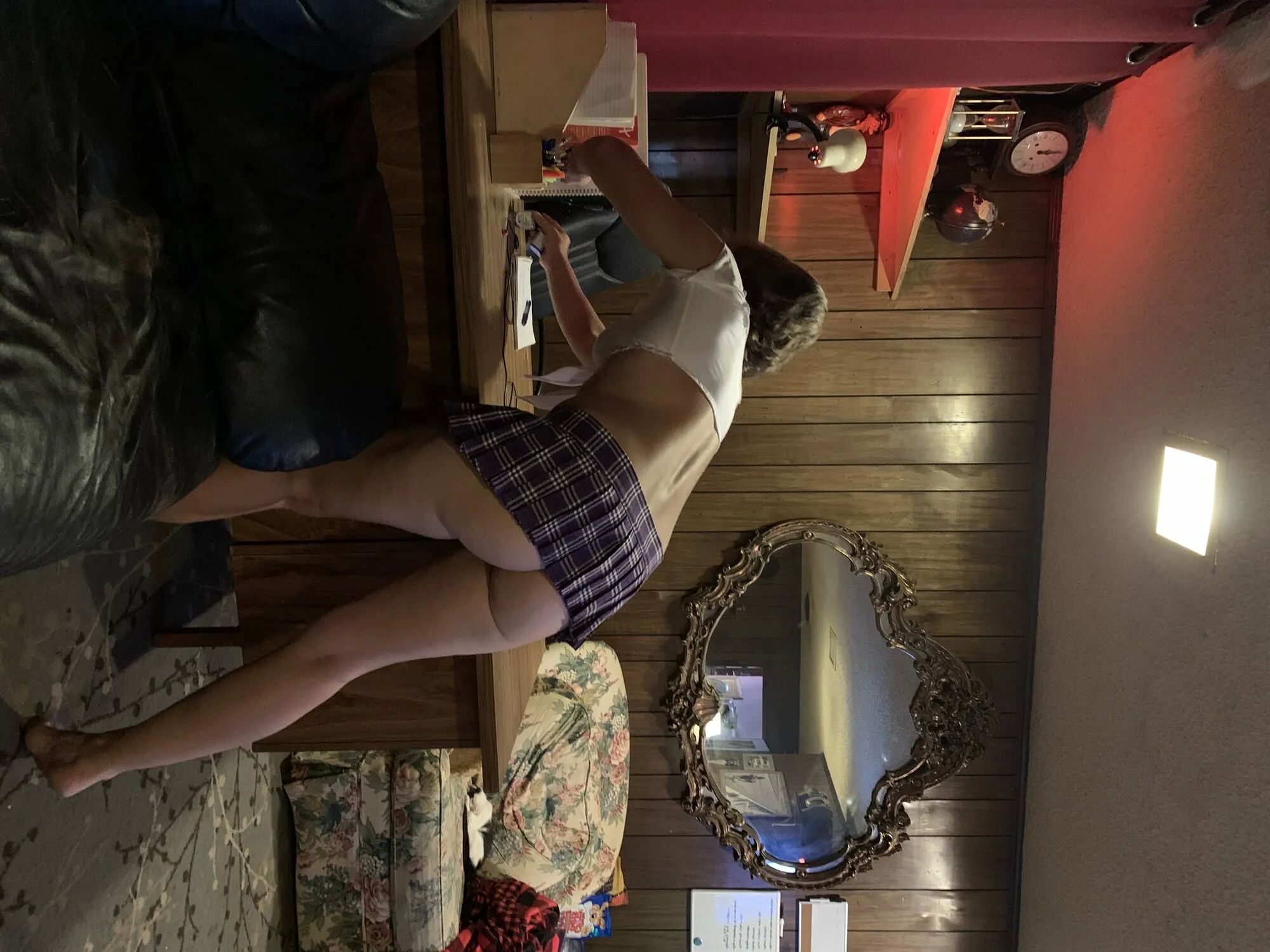 Mini skirt - 8 Pics