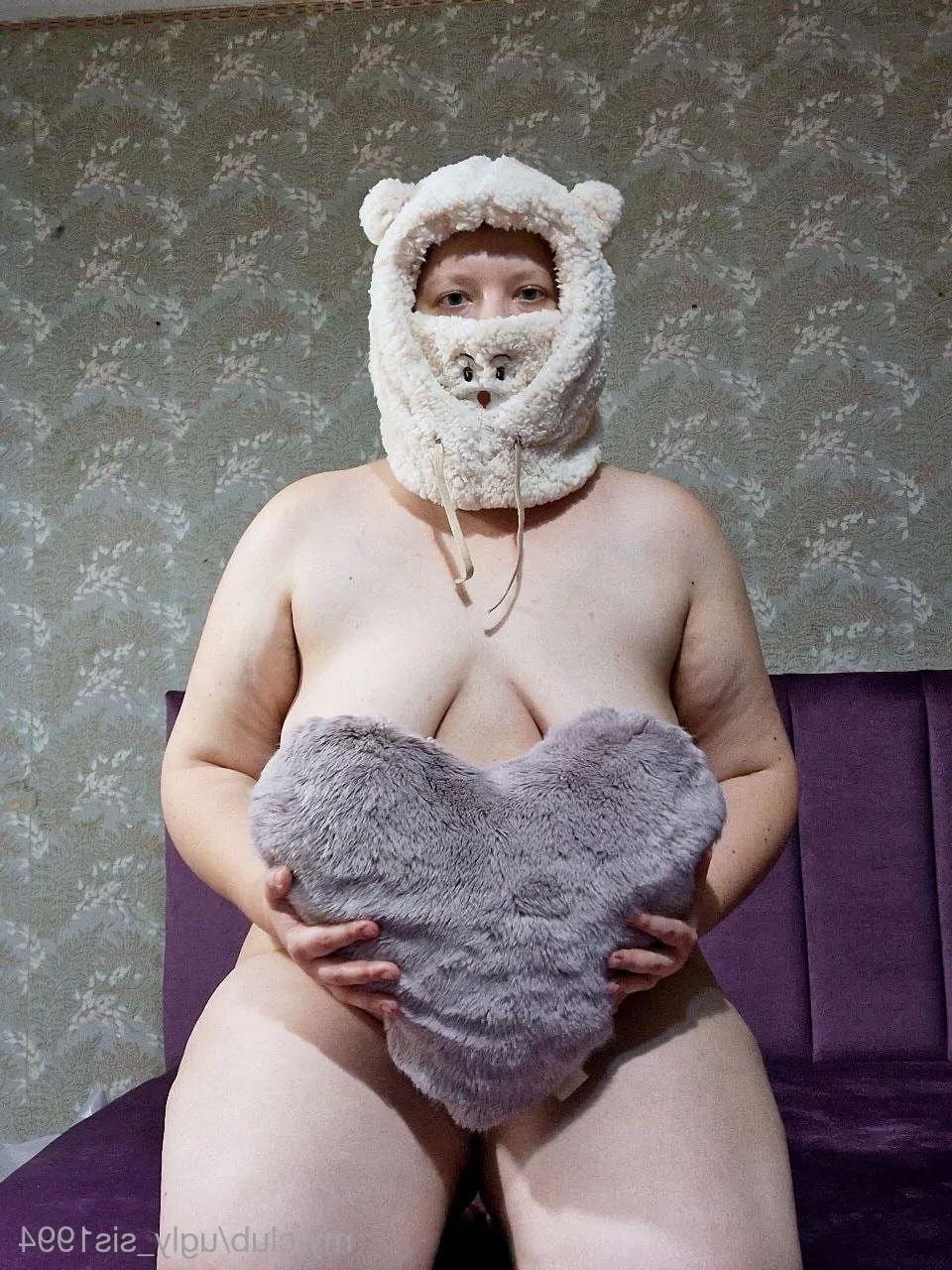 Ugly Sis Free Photos - 8 Pics
