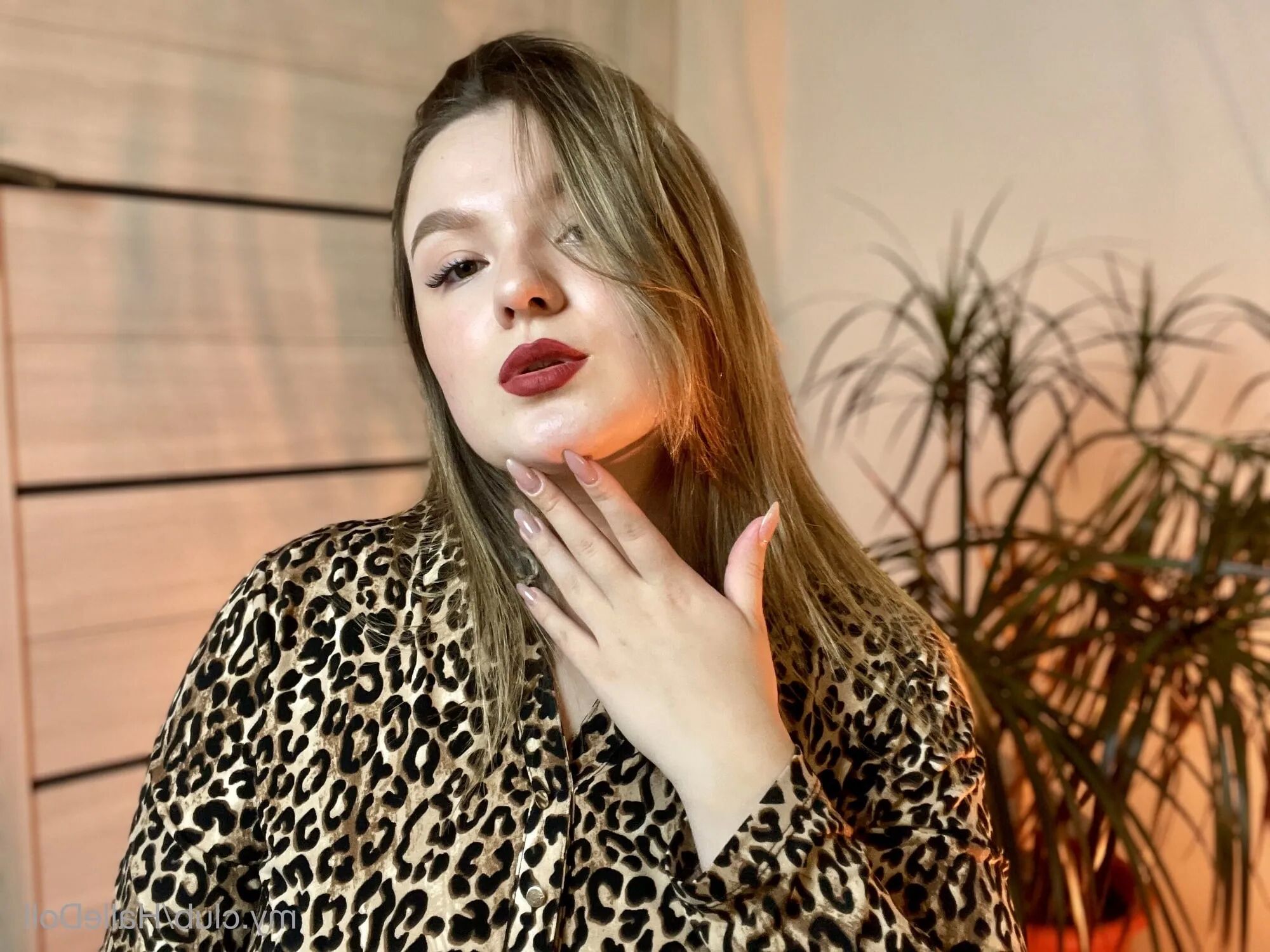MistressHalle Free Photos - 49 Pics