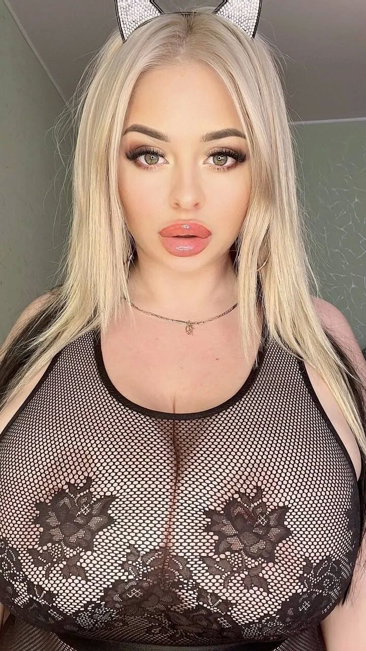 Hot Me - 20 Pics