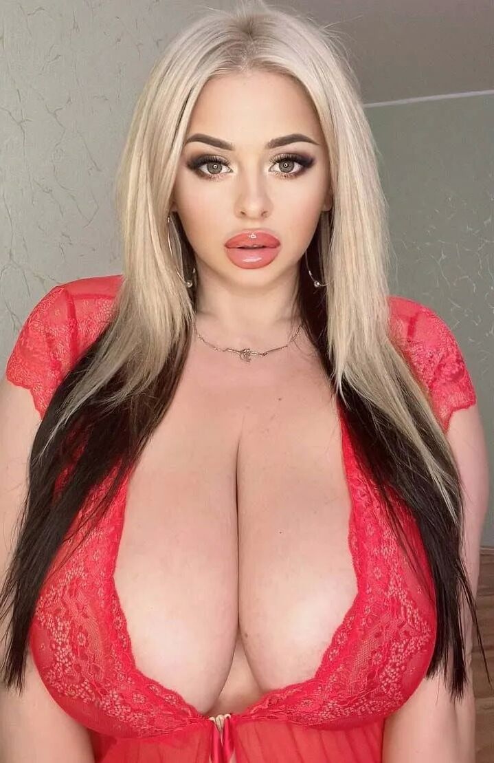 Hot Me - 20 Pics