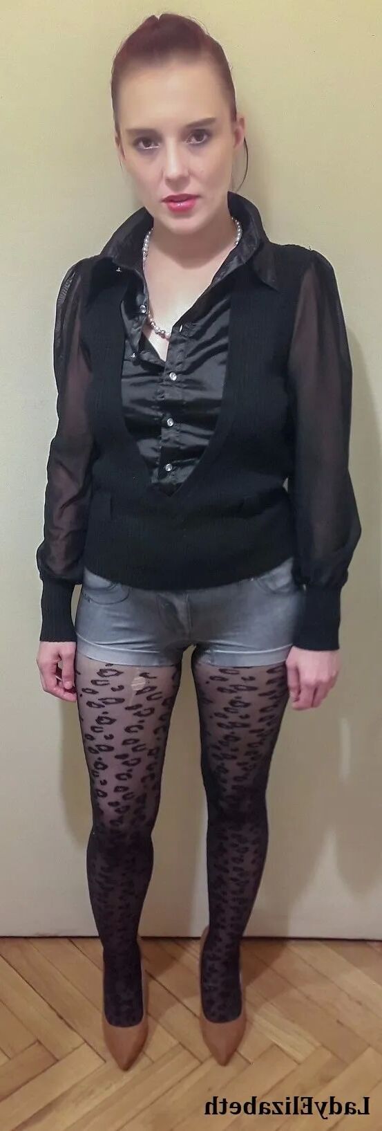 Hot stepdaughter - 11 Pics