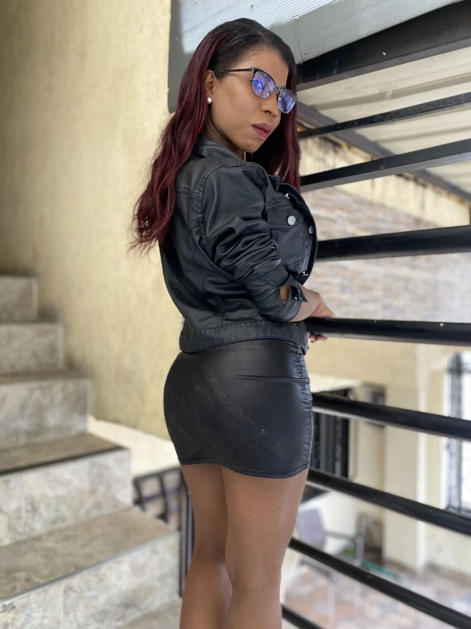 Black clothes! The classic... - 7 Pics