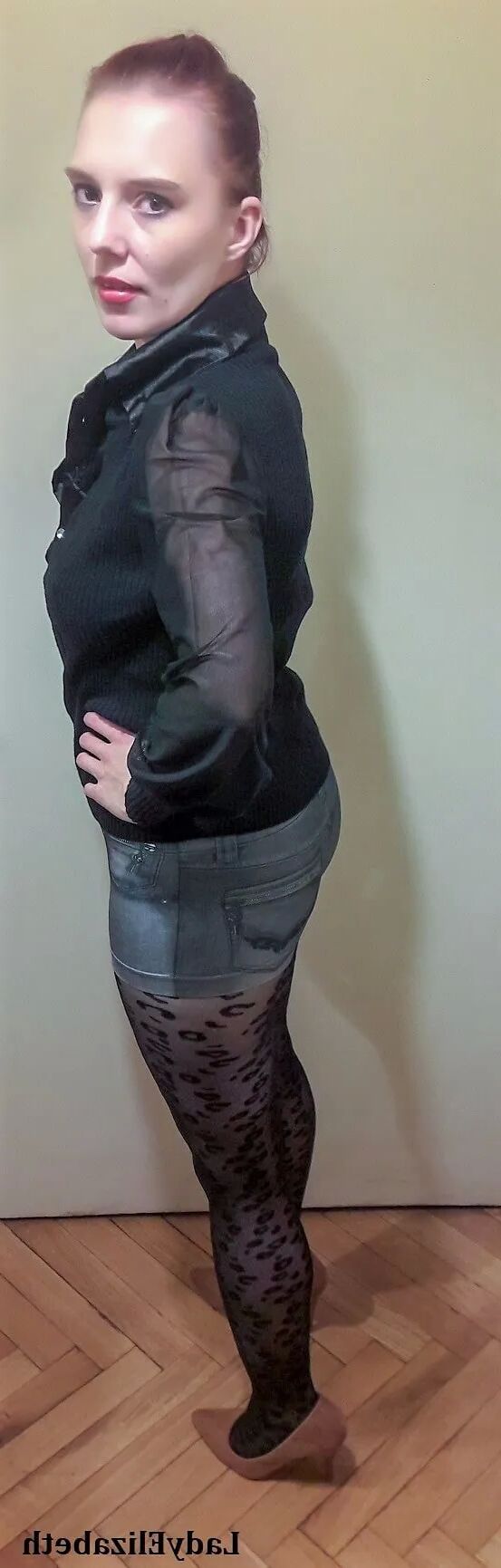Hot stepdaughter - 11 Pics