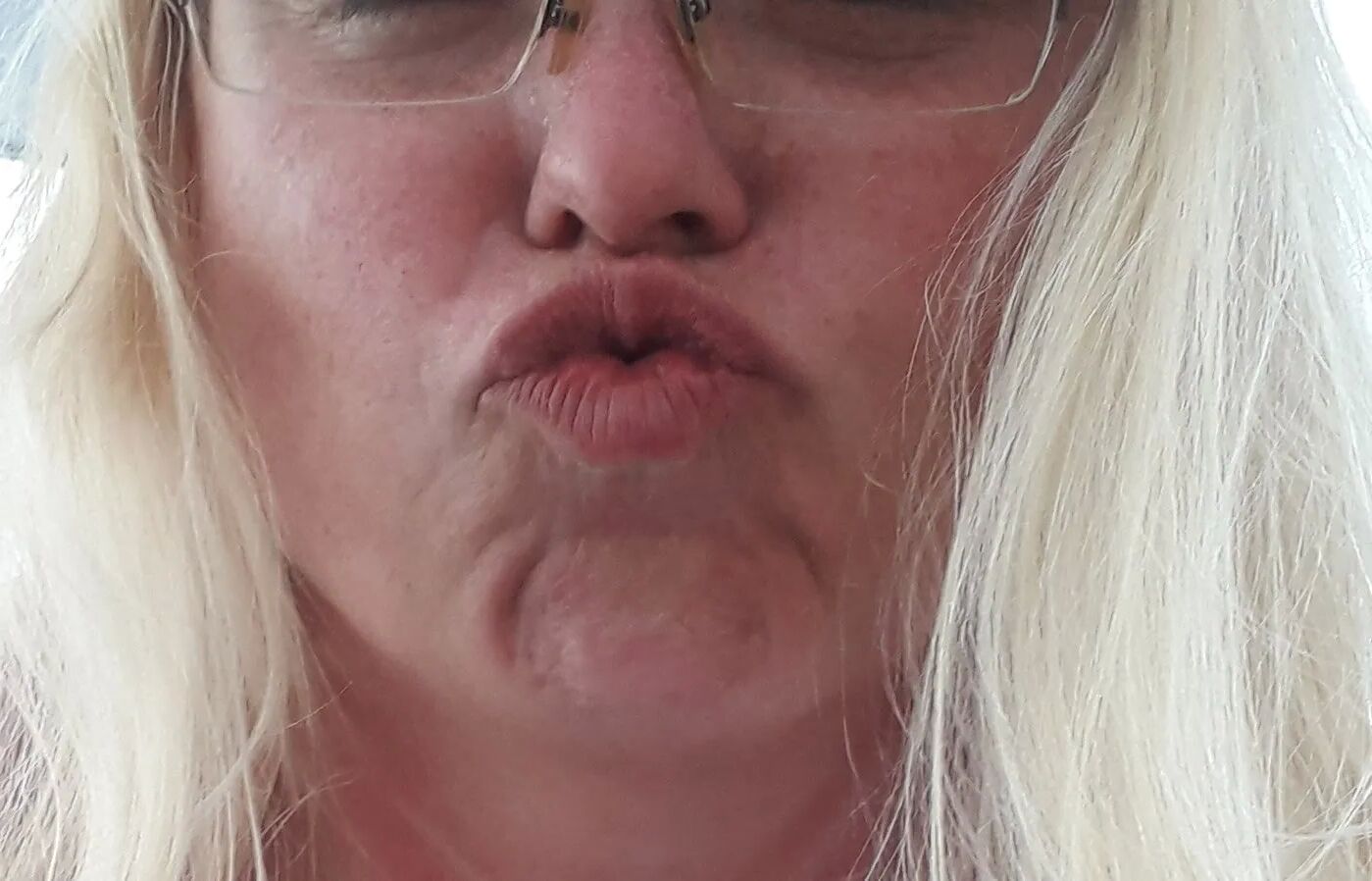 I love my wife horny faces... - 8 Pics