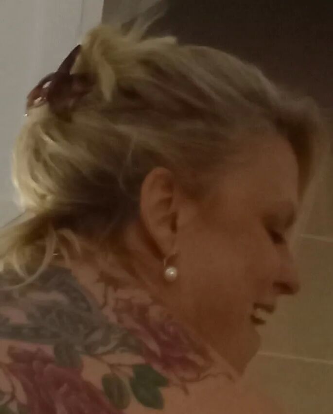 I love my wife horny faces... - 8 Pics