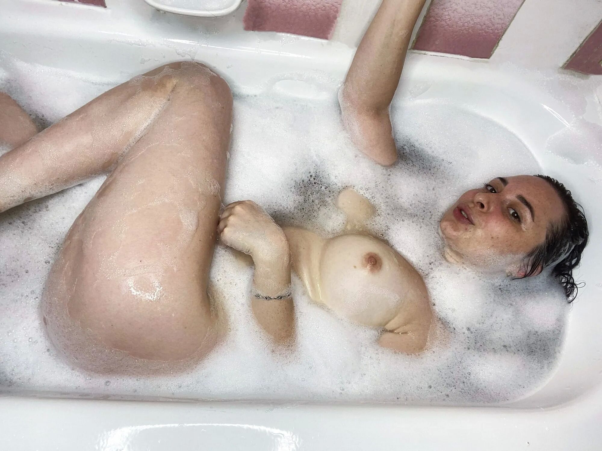 Petite teen taking a soapy bath. Tiny tits and shaved pussy - 37 Pics