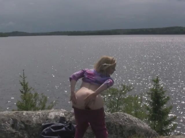 Suomipornoa.net public beach 3some amateurs - finnish nordic - 12 Pics