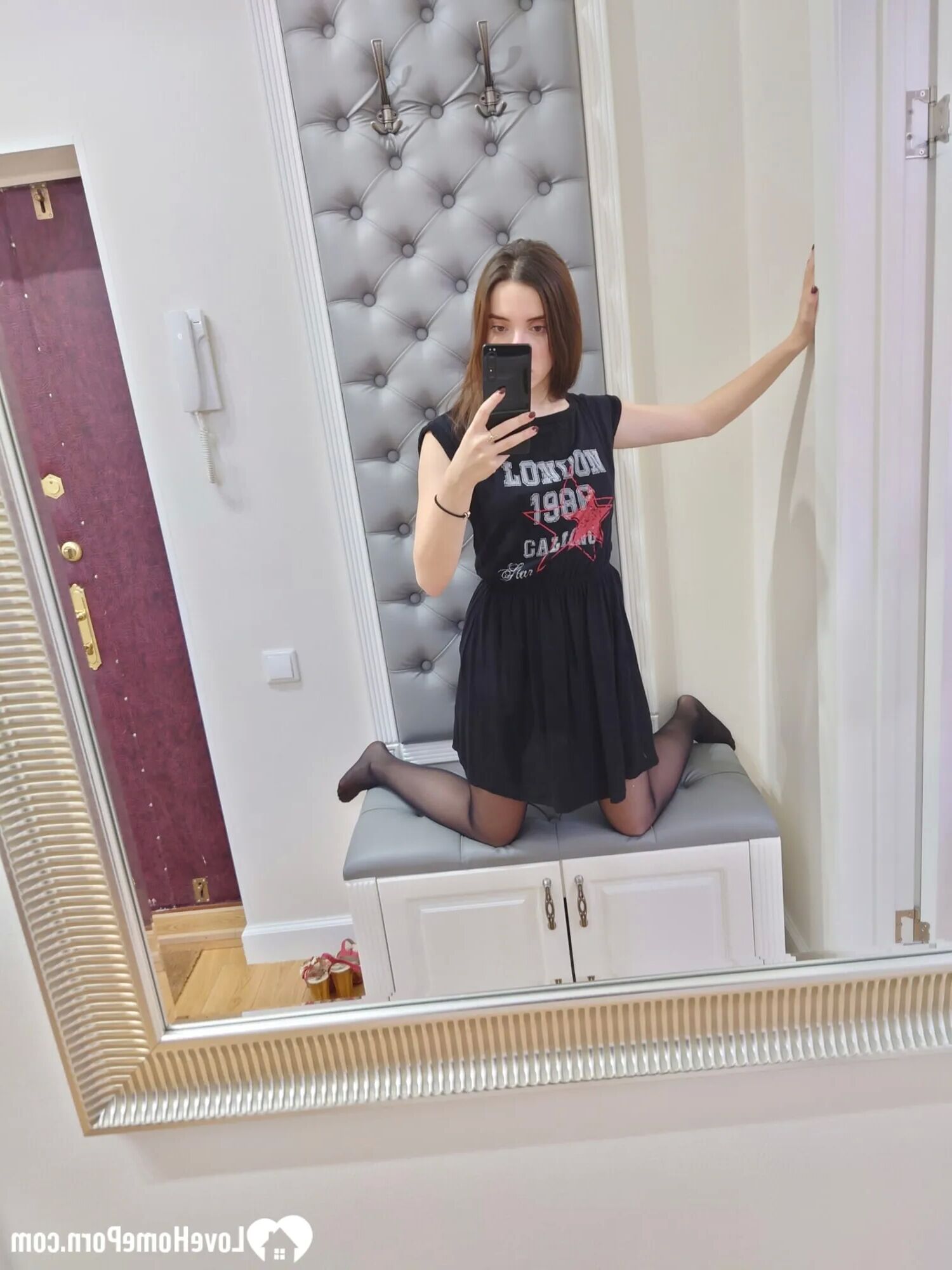 Massage turns into fantastic cock worshipping action - 26 Pics