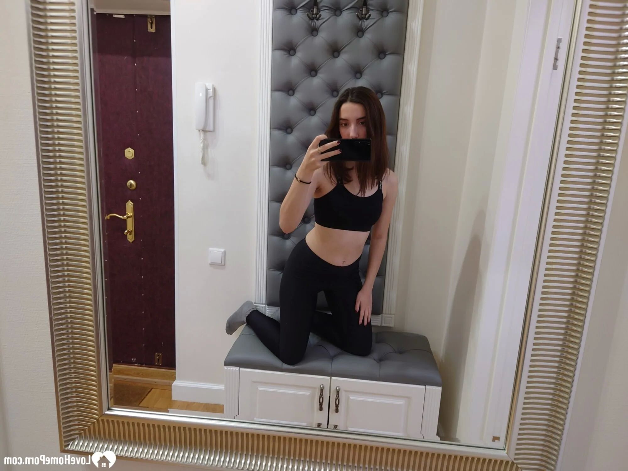 Massage turns into fantastic cock worshipping action - 26 Pics