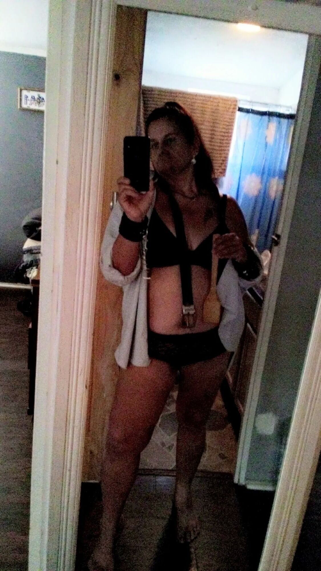 Outlawwoman72 - 10 Pics