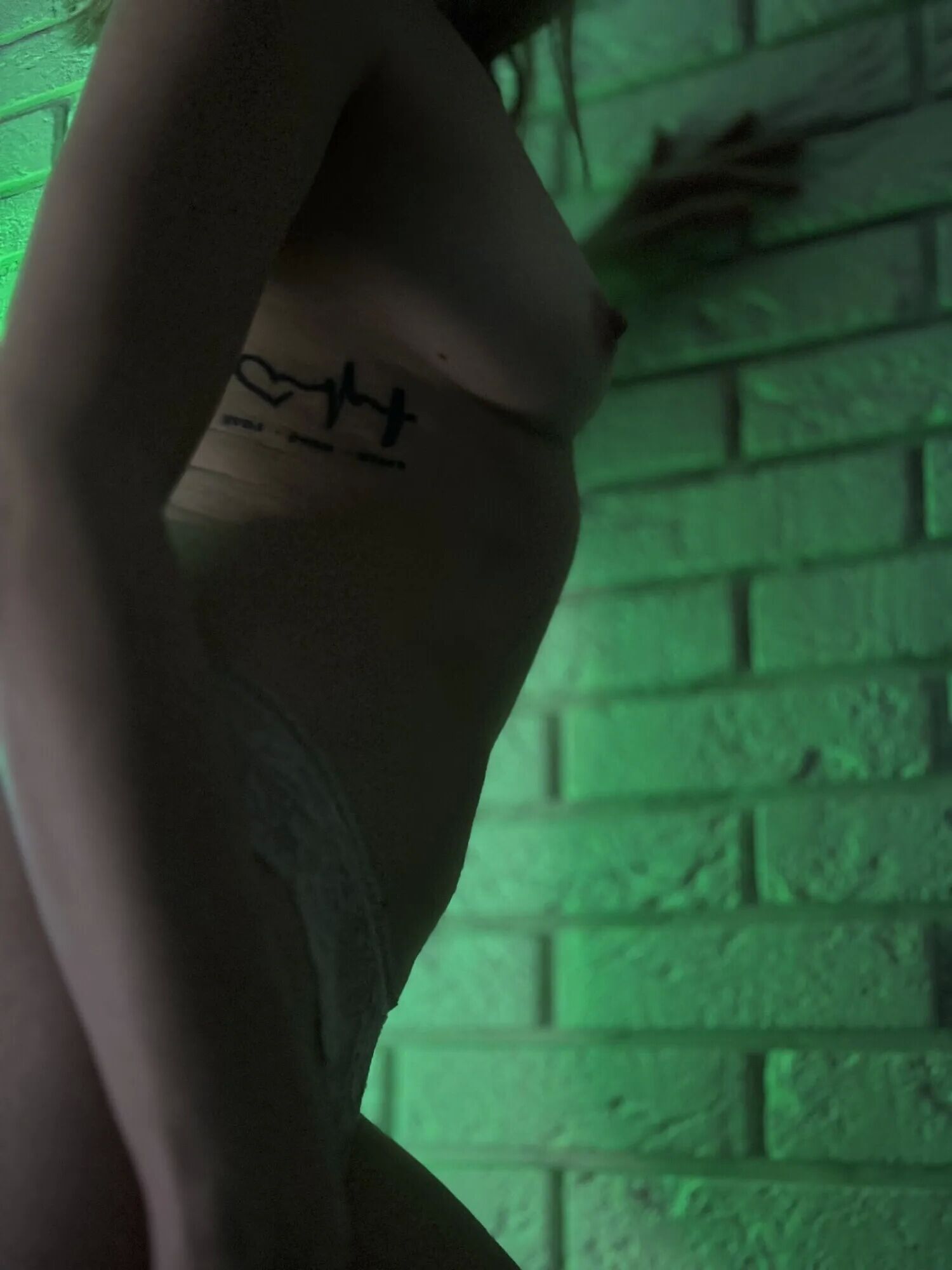 Take me - 6 Pics